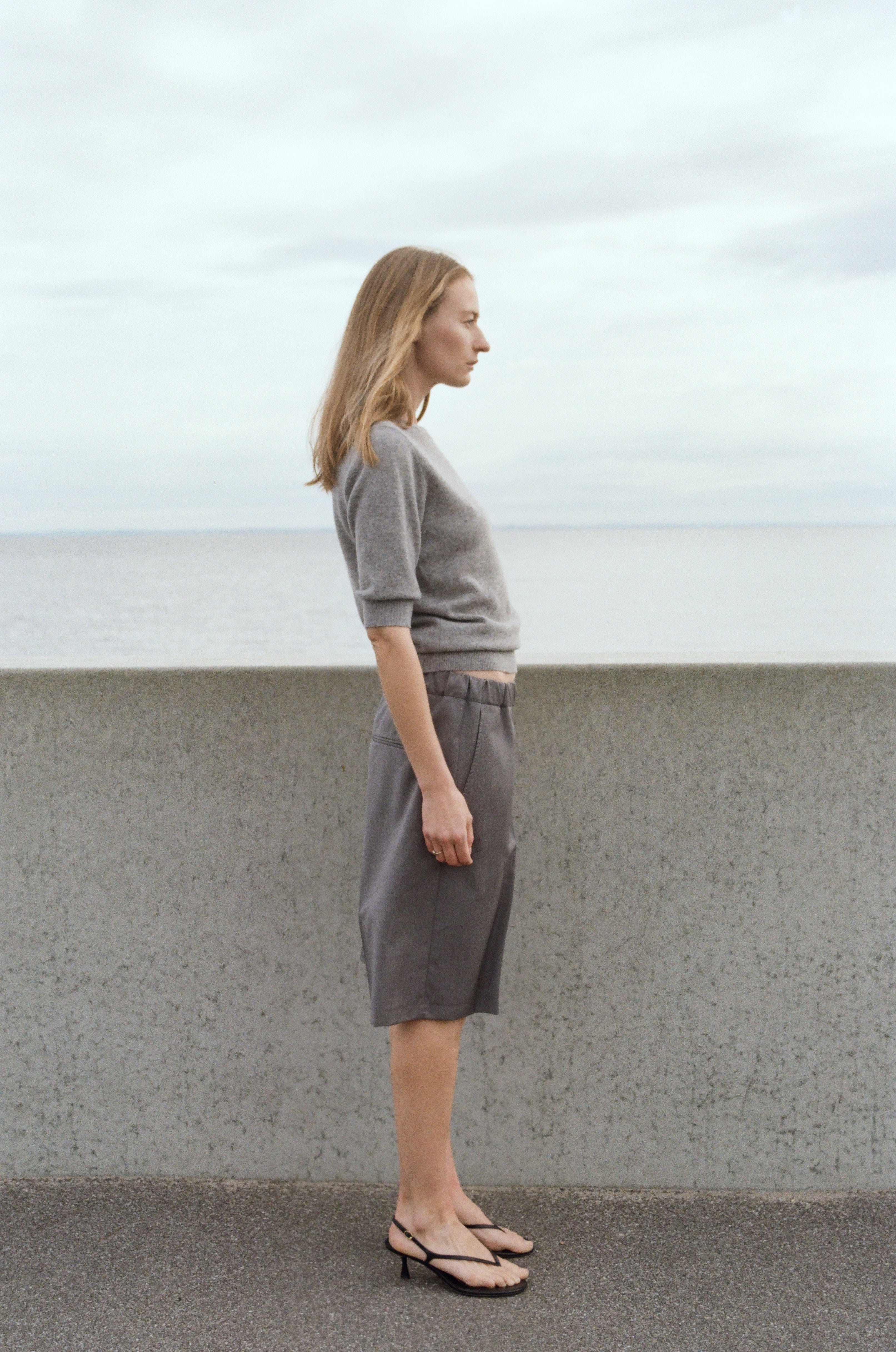 Carla shorts in Cool Wool