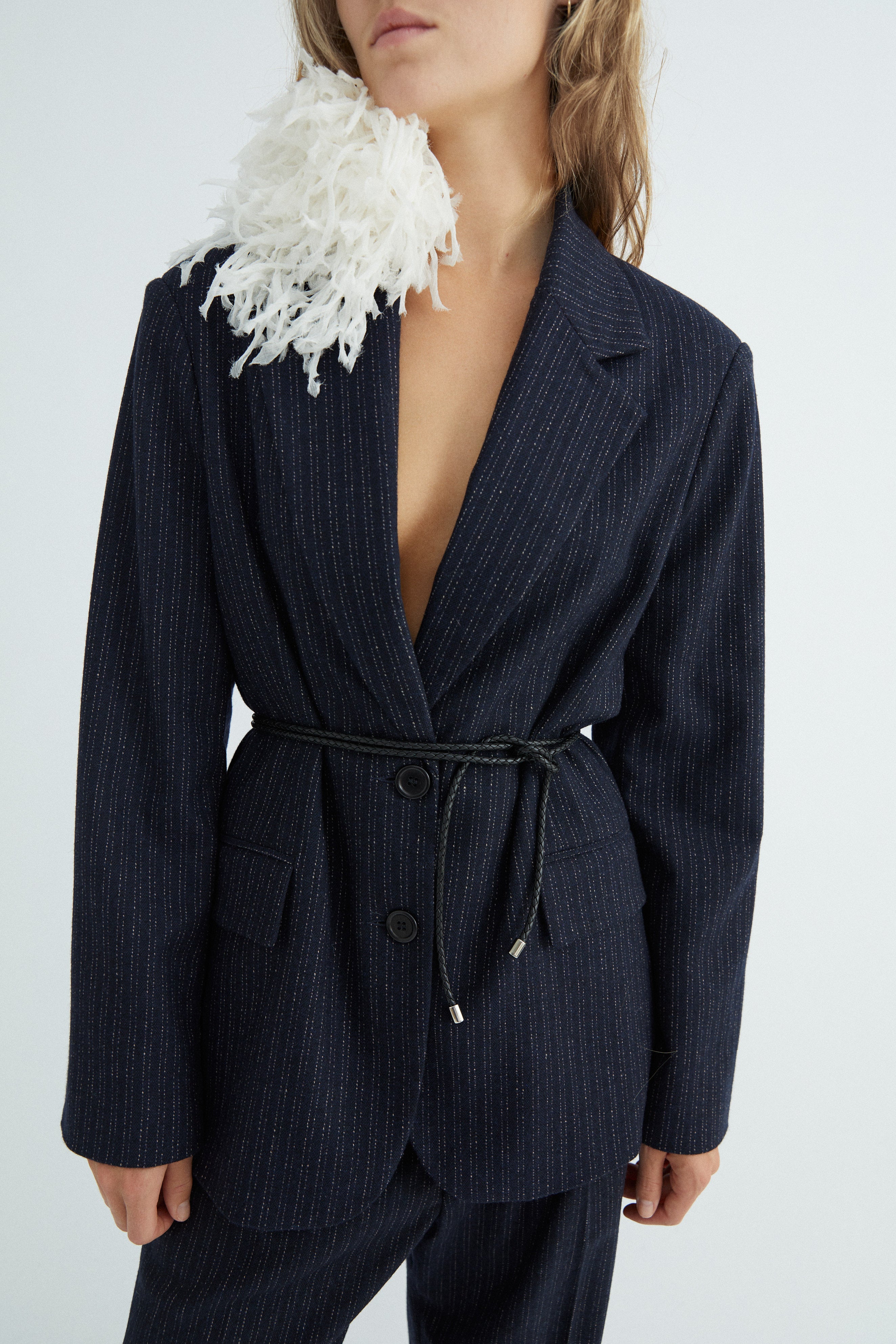 Sea anemone brooch in White