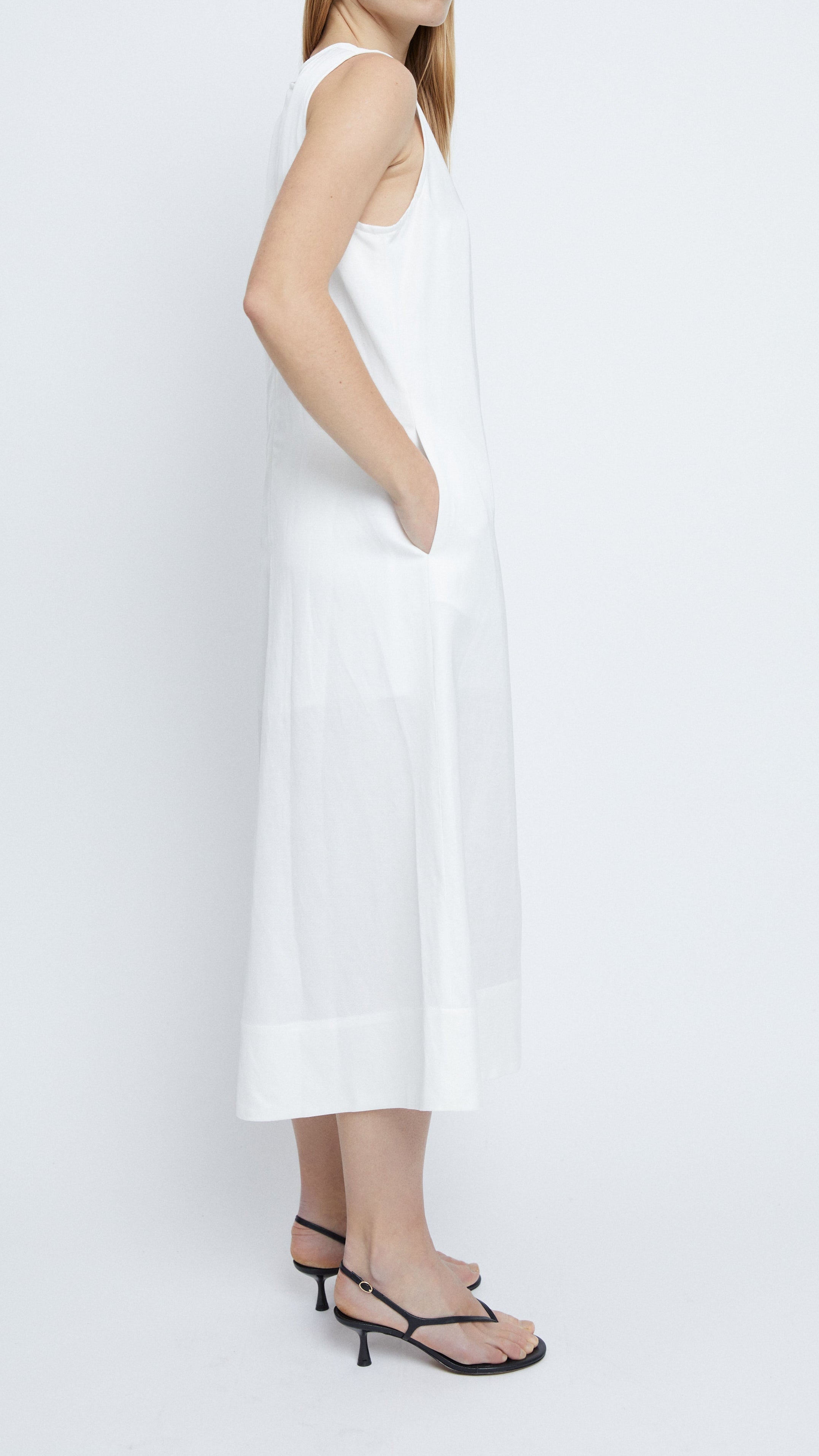 Luka dress in Viscose linen