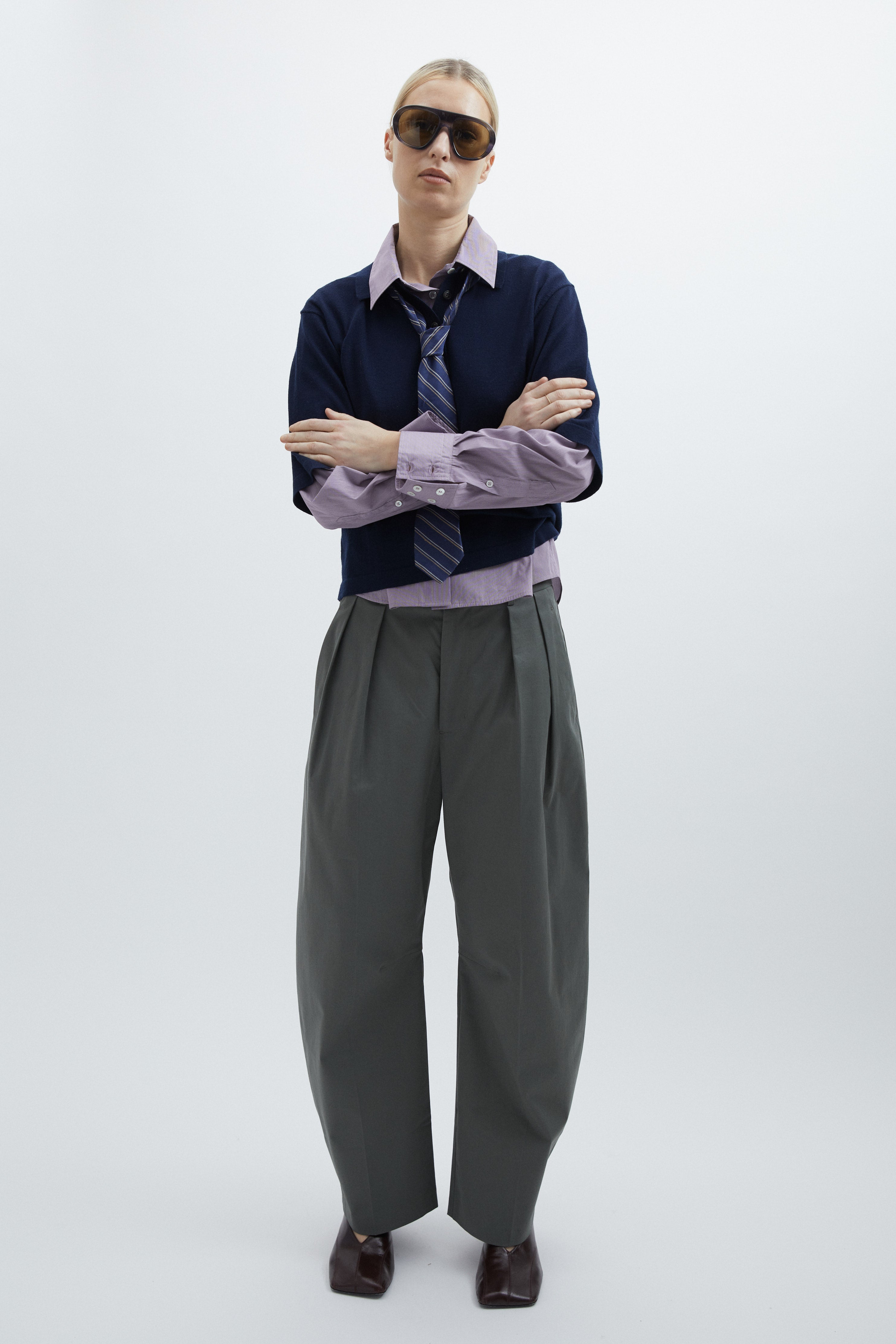 Vintage tie in Navy grey and yellow stripe