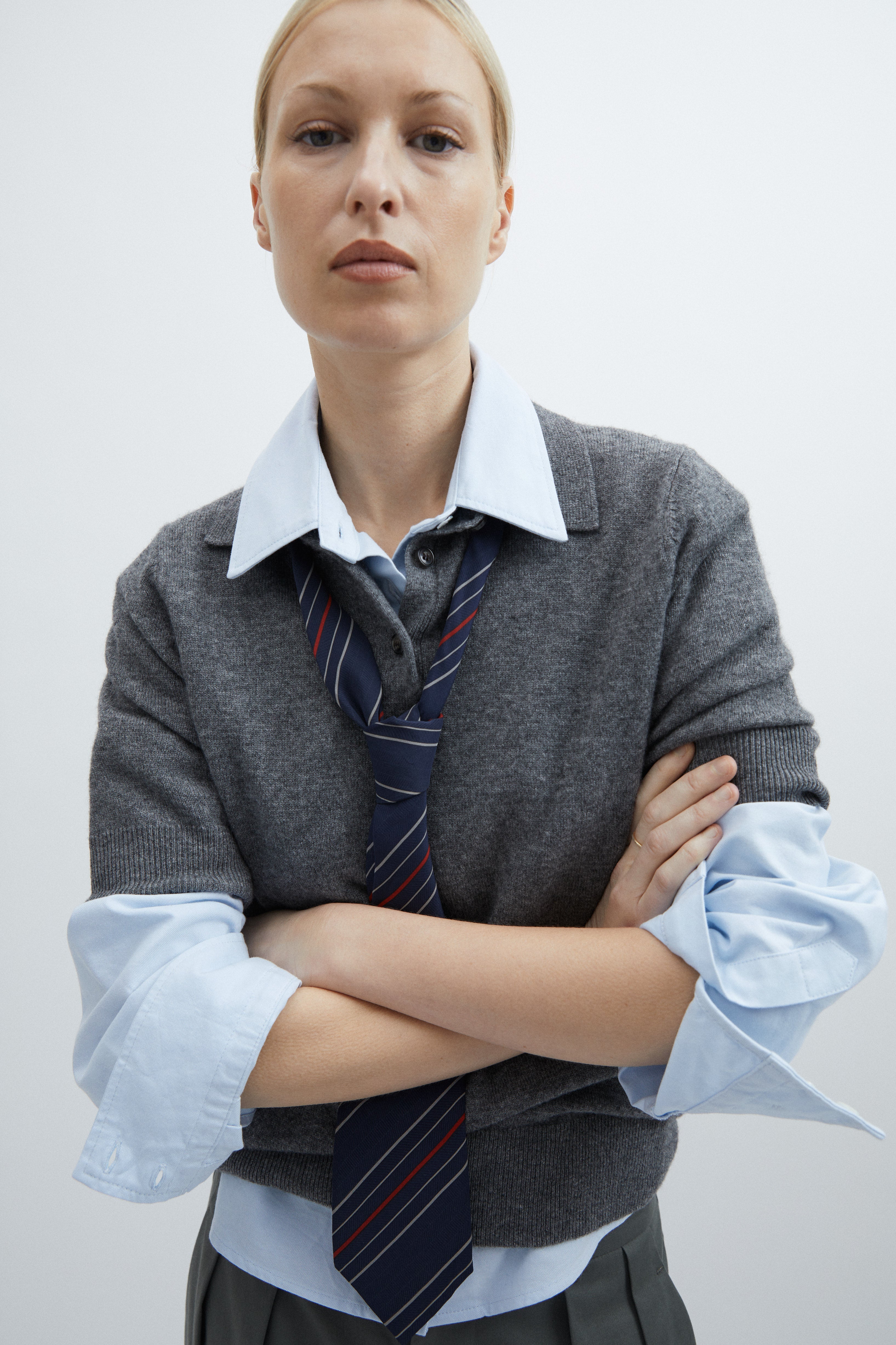 Billie knit in Charcoal grey