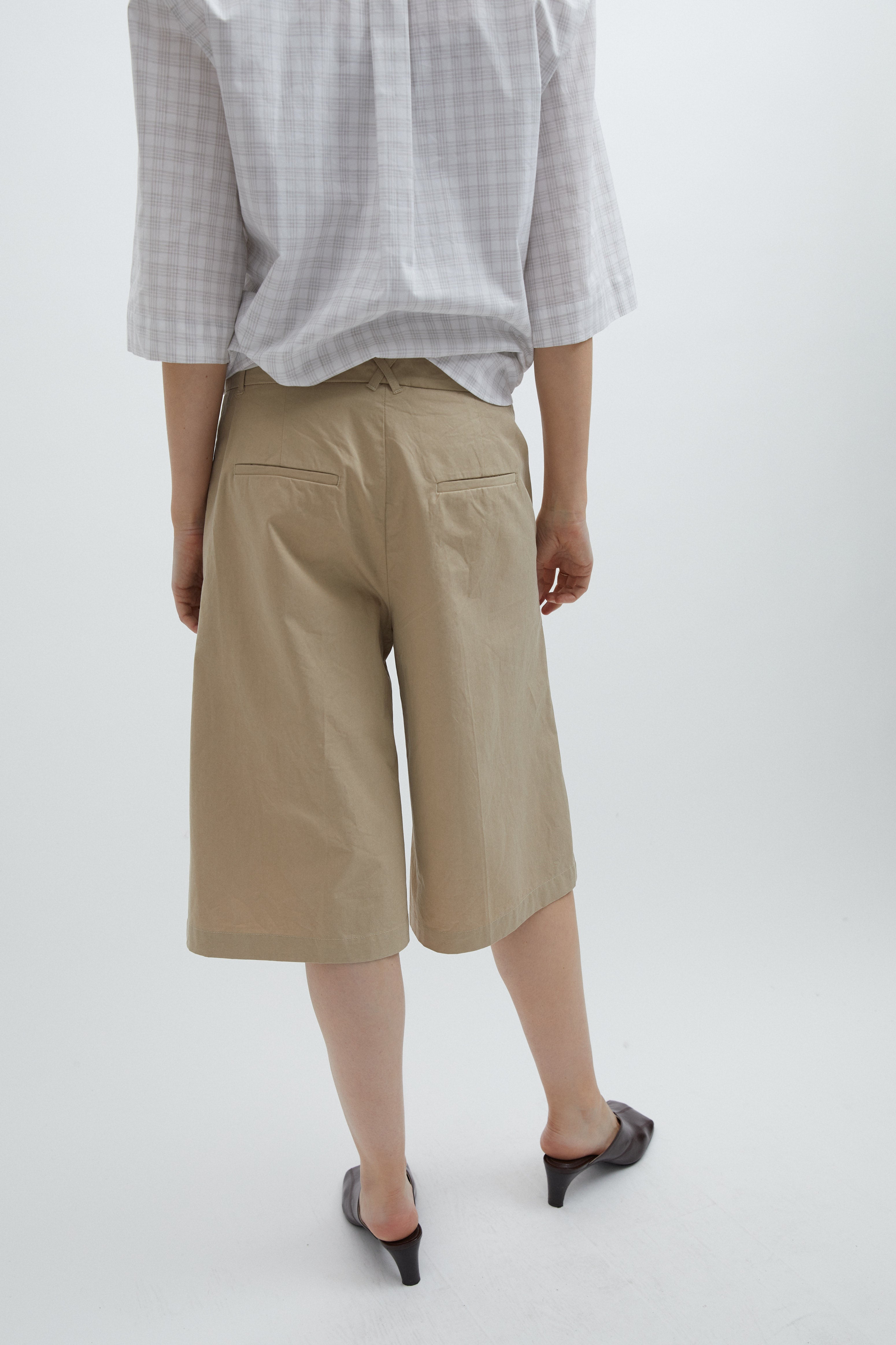 Bjørk shorts in Torino sand