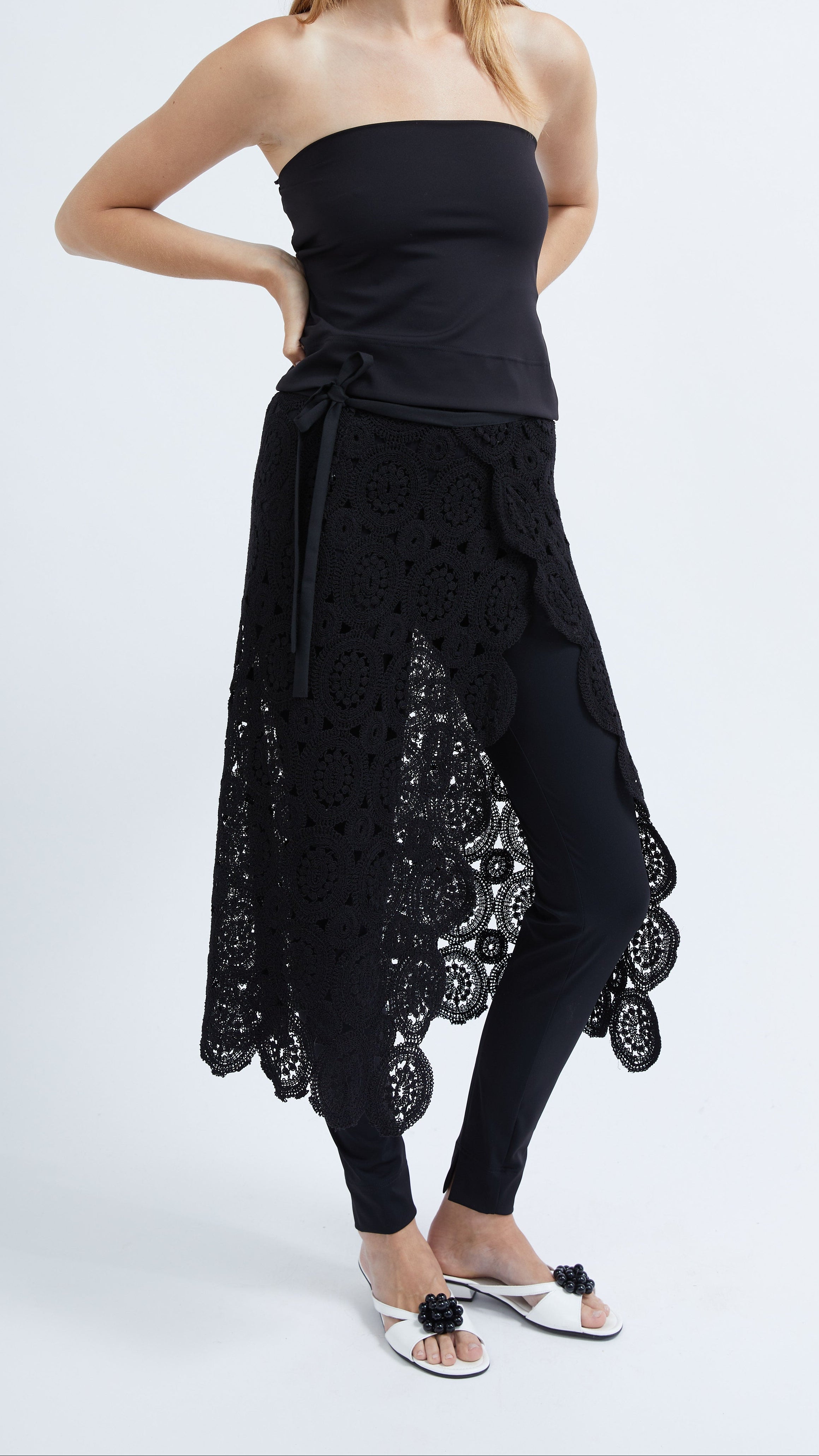 Vika top in Black