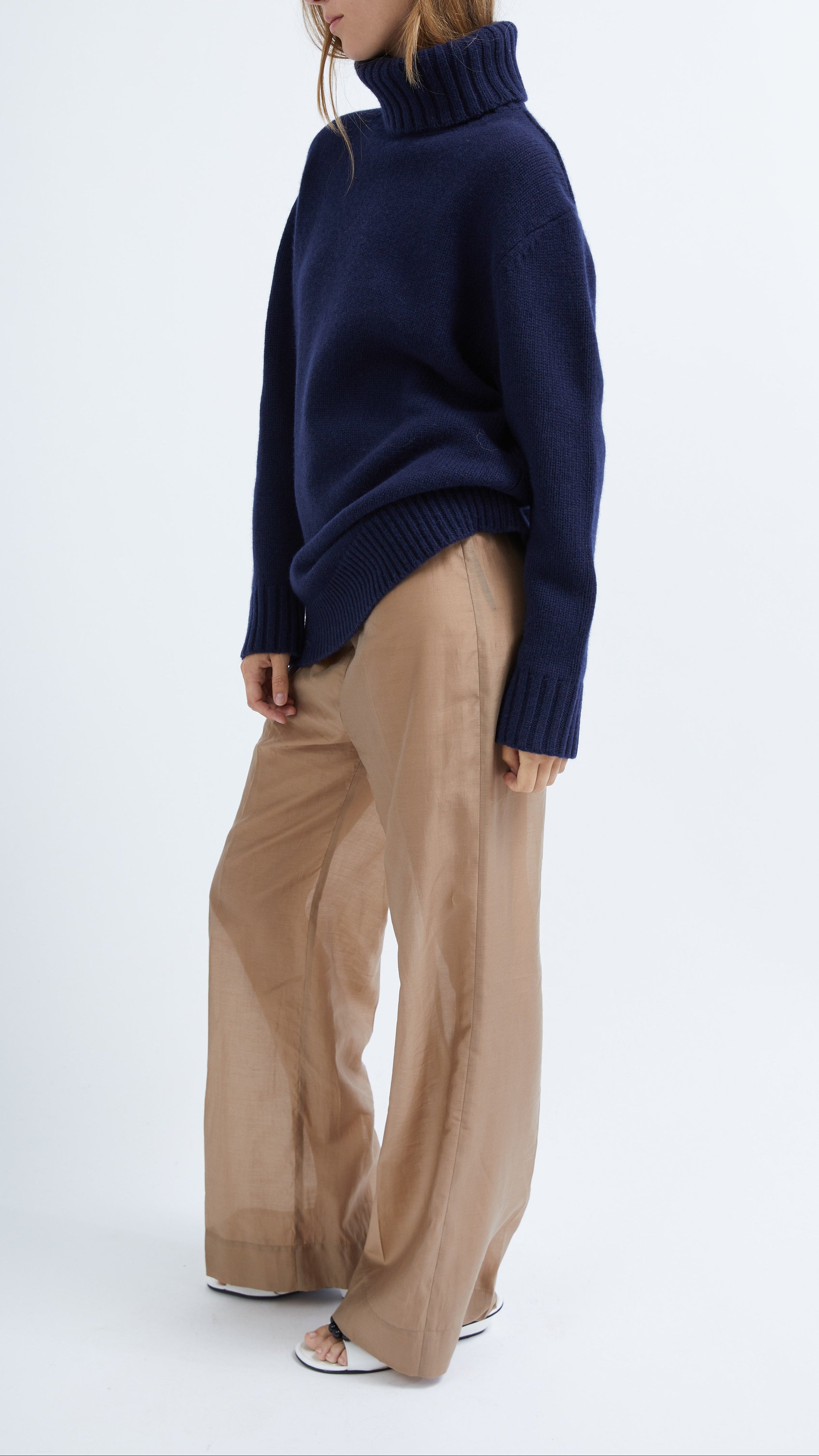 Gaia knit in Navy