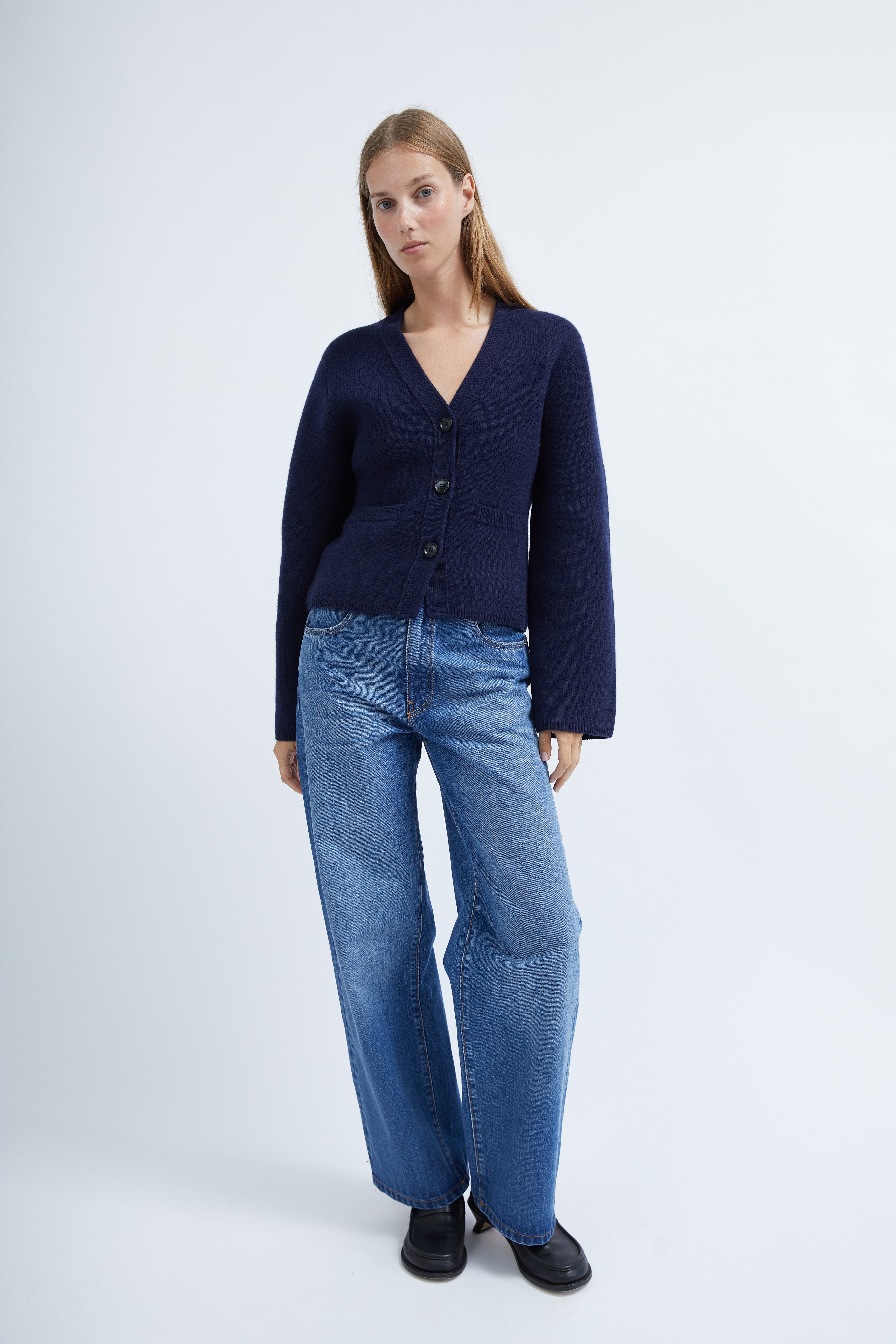Greta cardigan in Navy