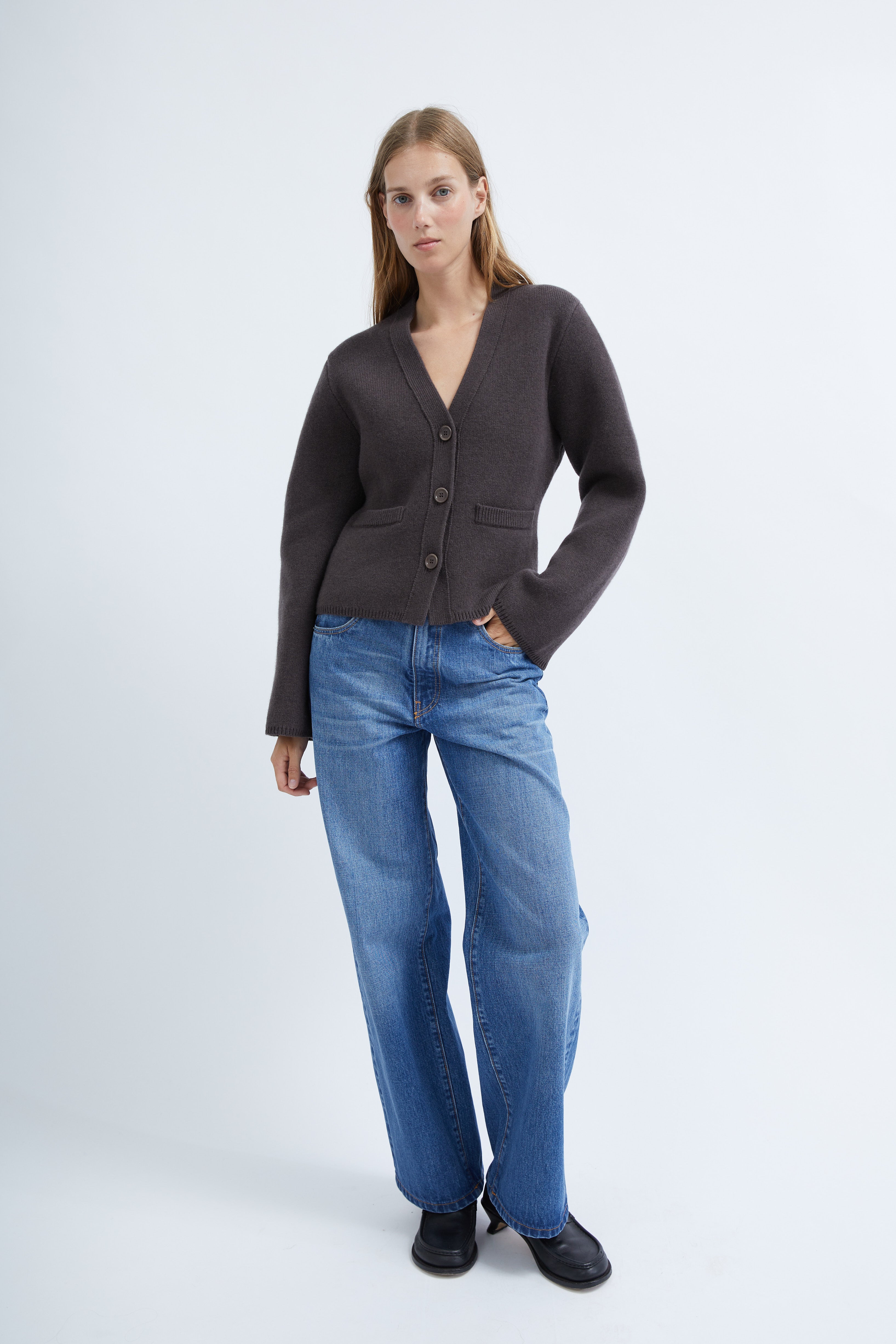 Greta cardigan in Brown