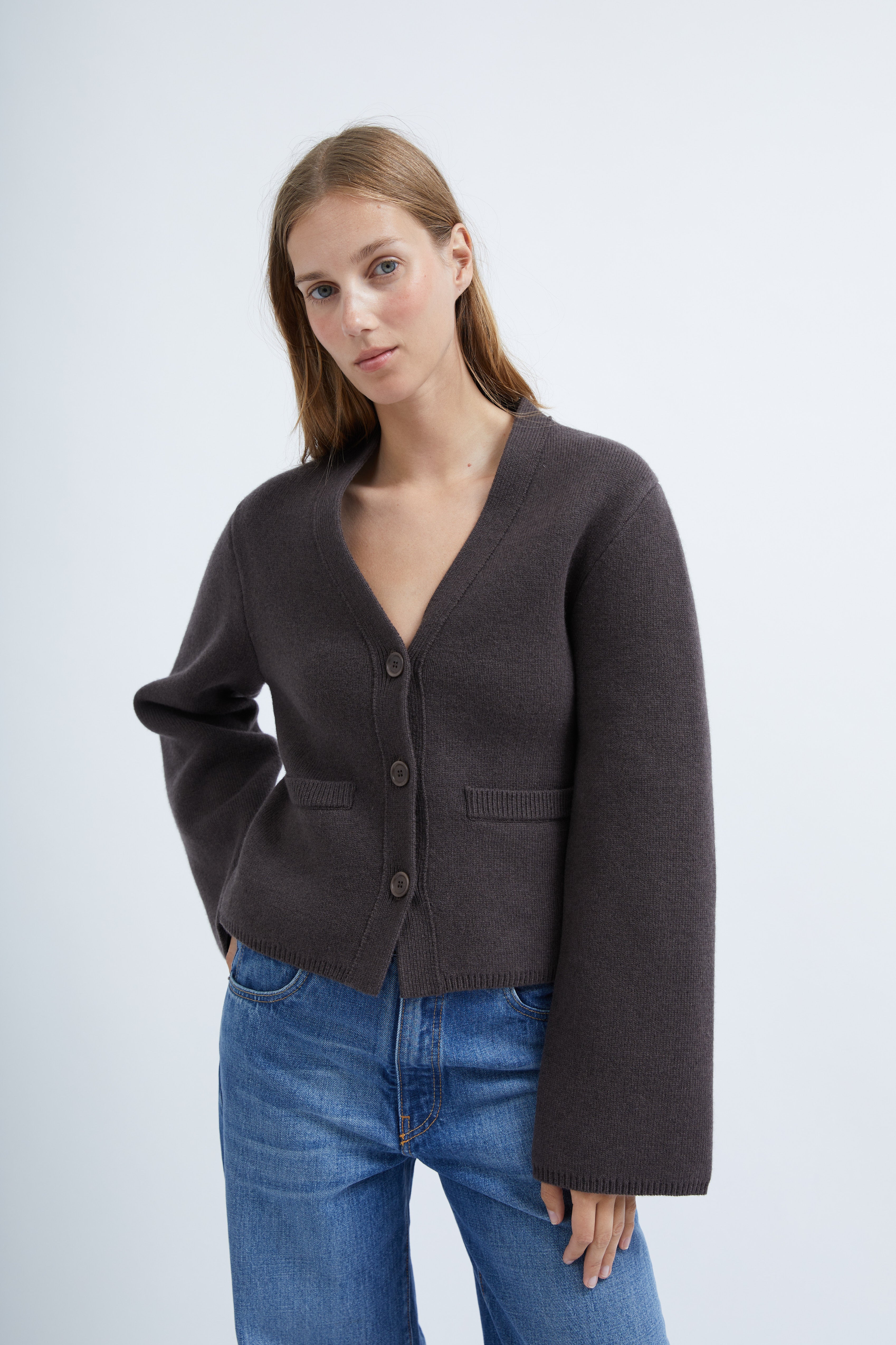 Greta cardigan in Brown