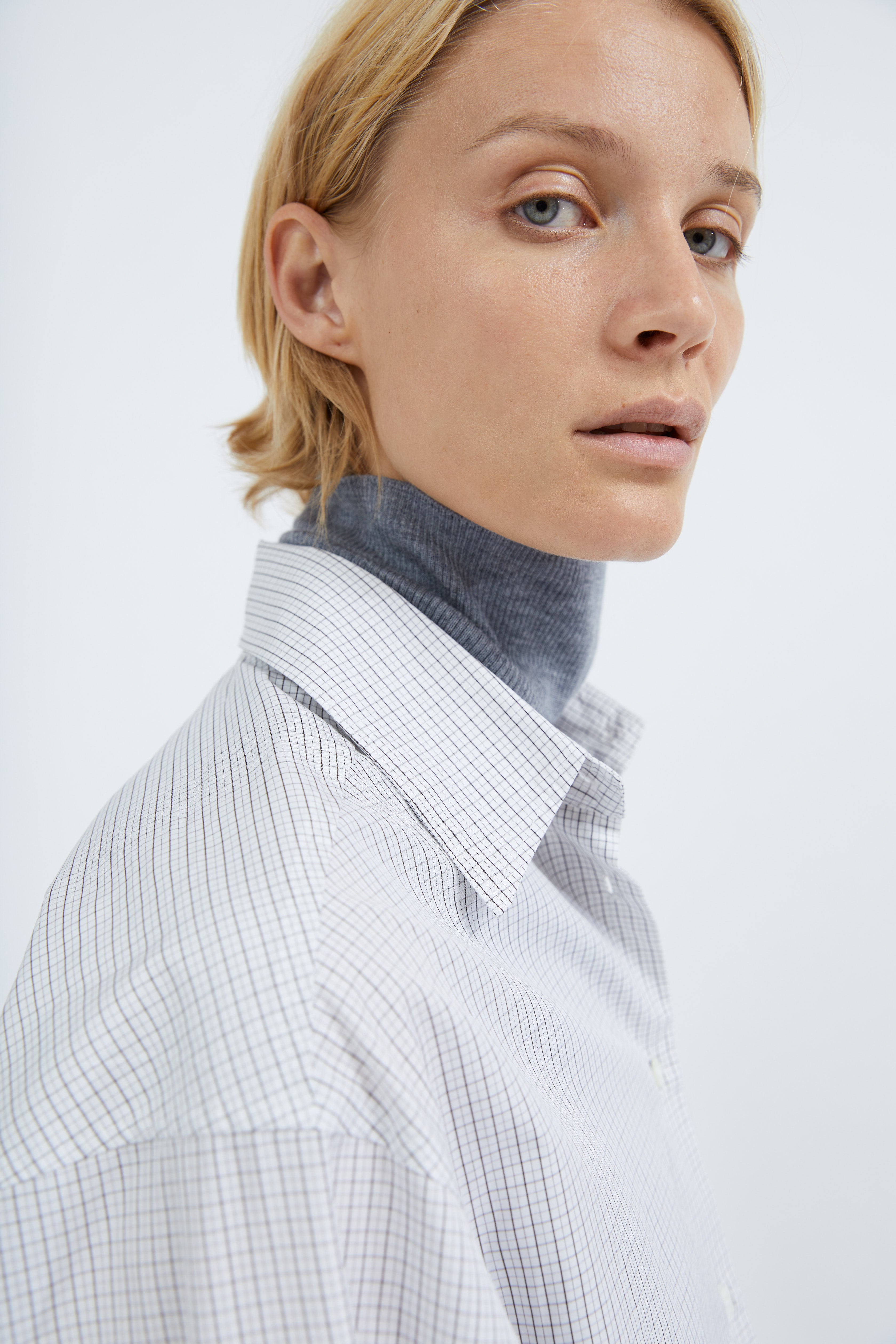 Naomi Shirt in White checked cotton