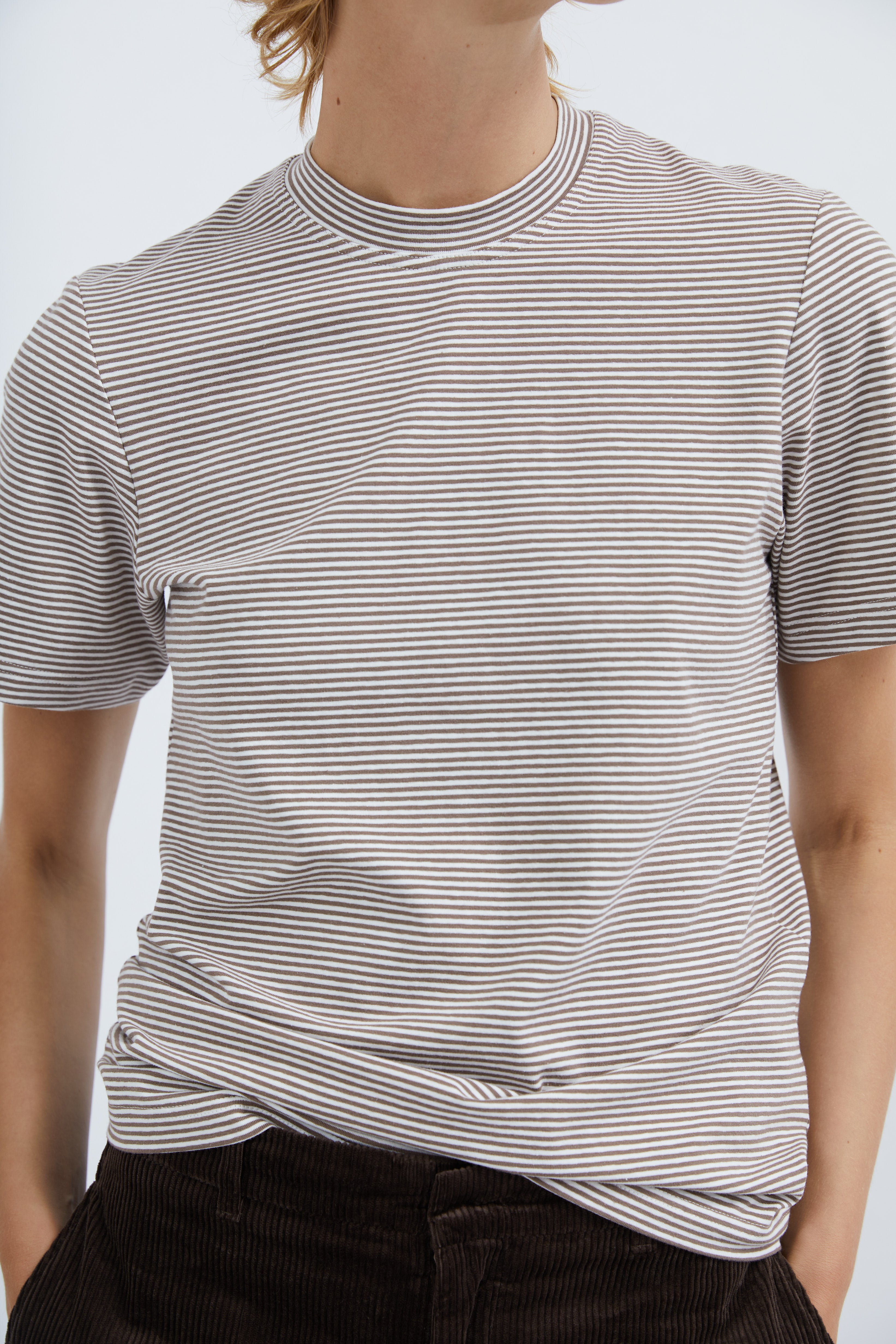 Smilla t-shirt in Camel stripe
