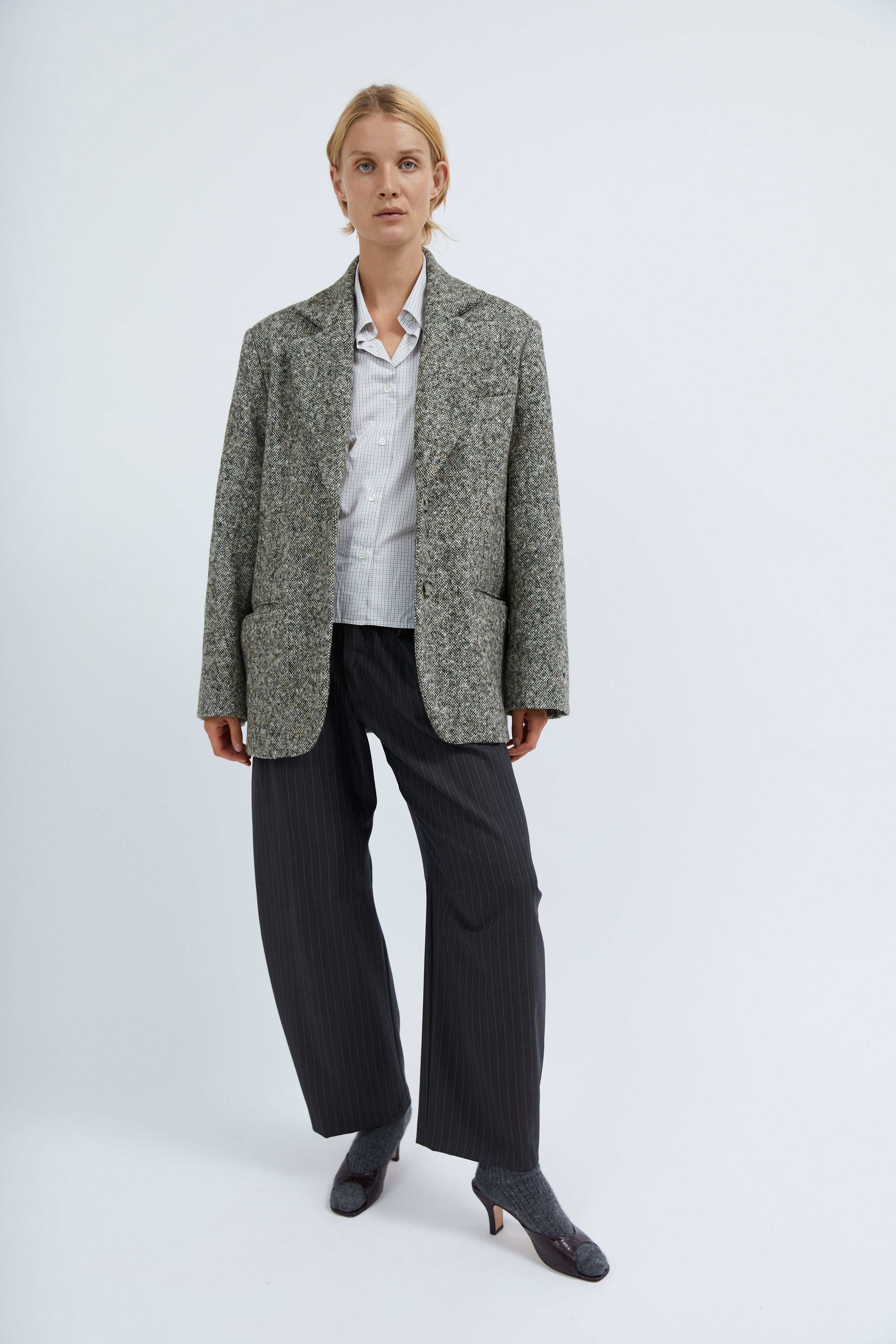 Betty pants in grey Pinstripe