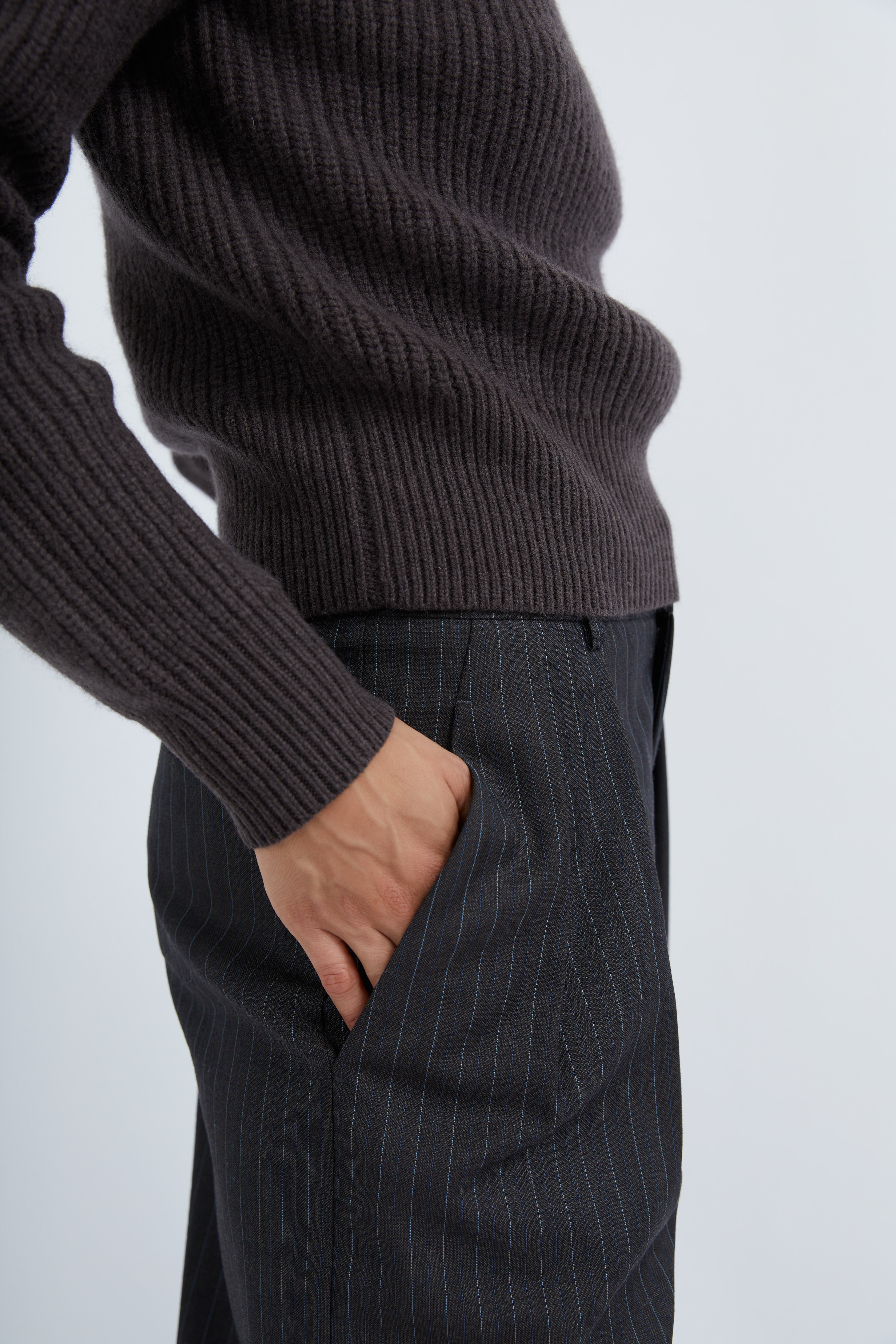 Antonia knit in Brown