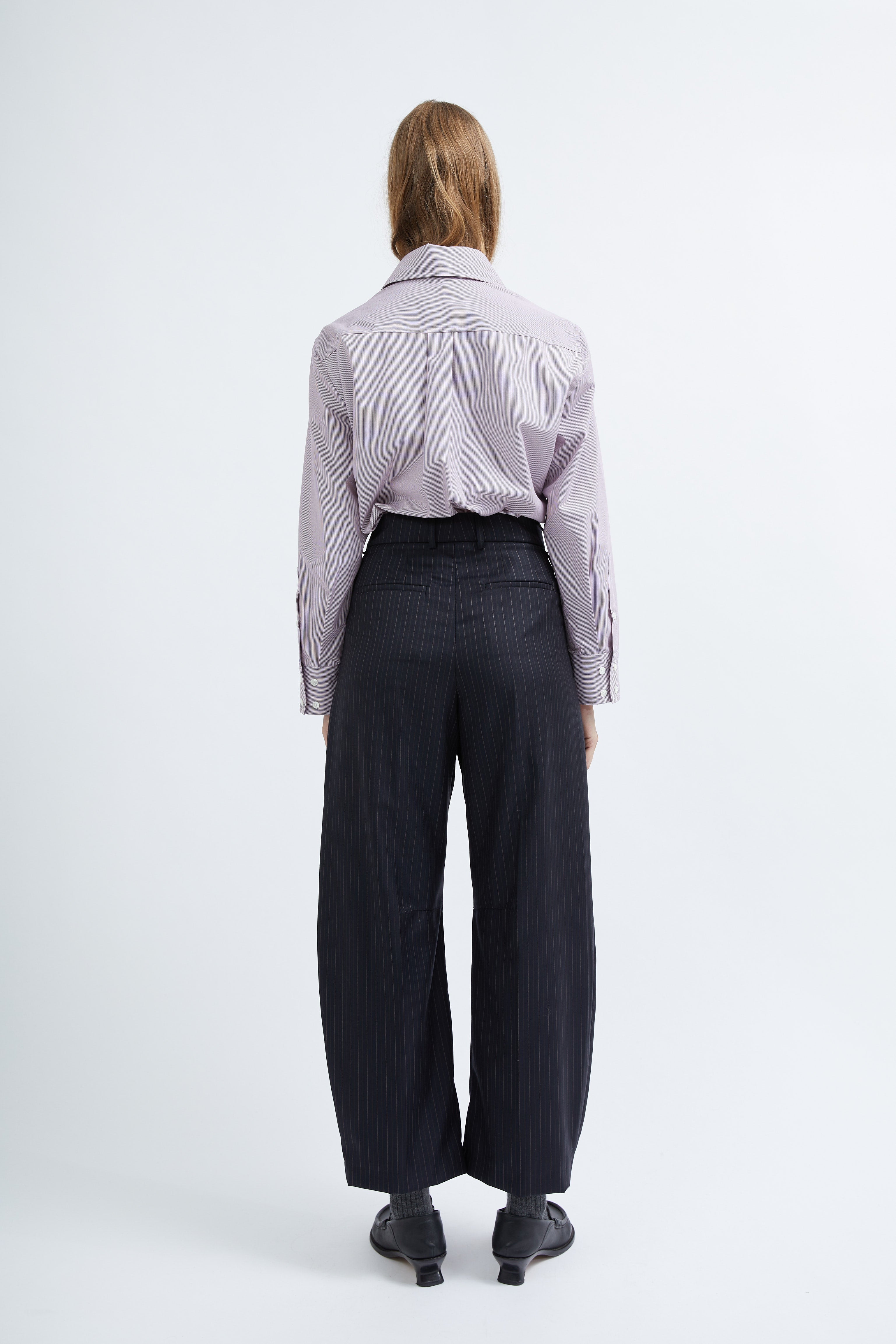 Betty pants in black Pinstripe