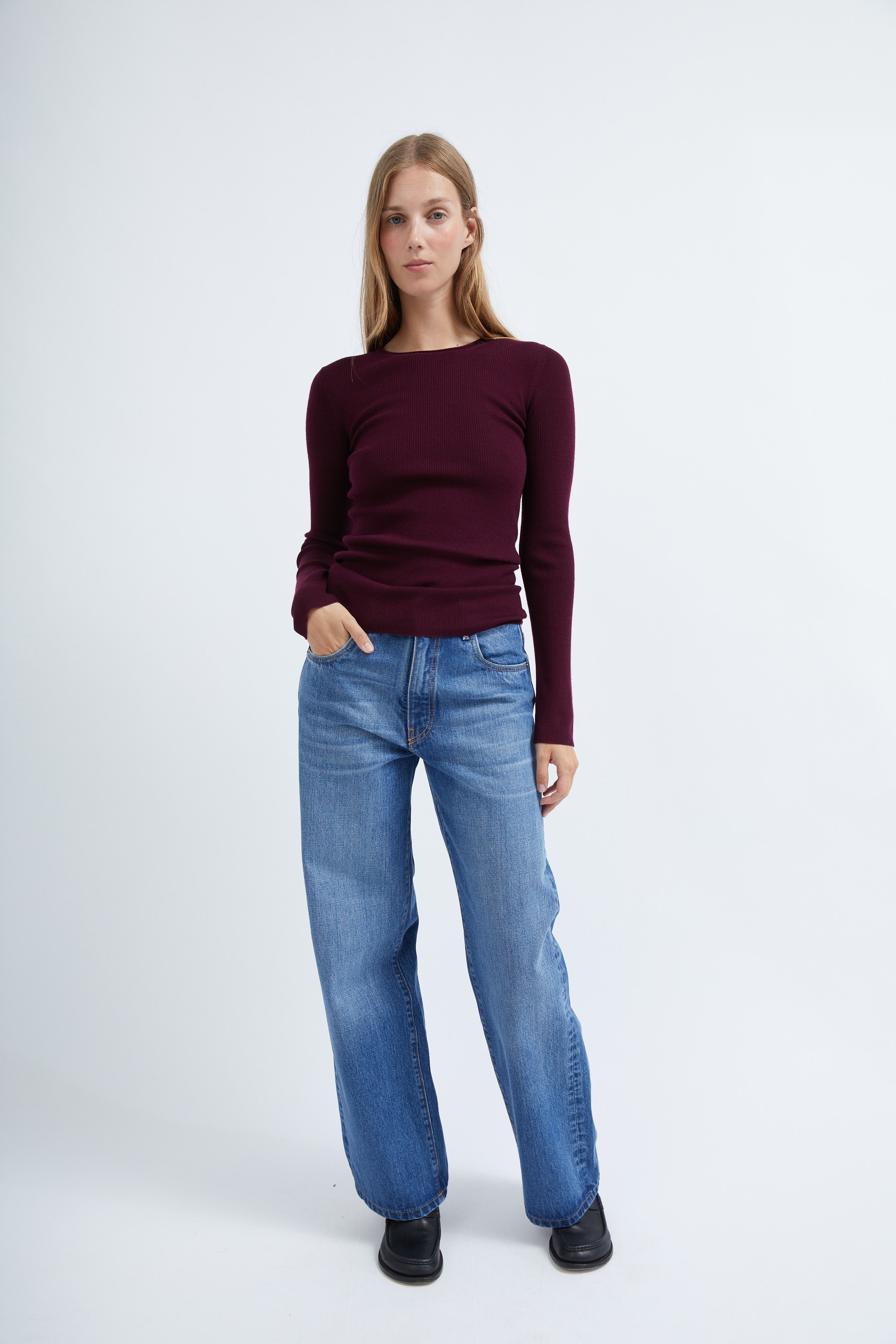 Levi knit in Wine