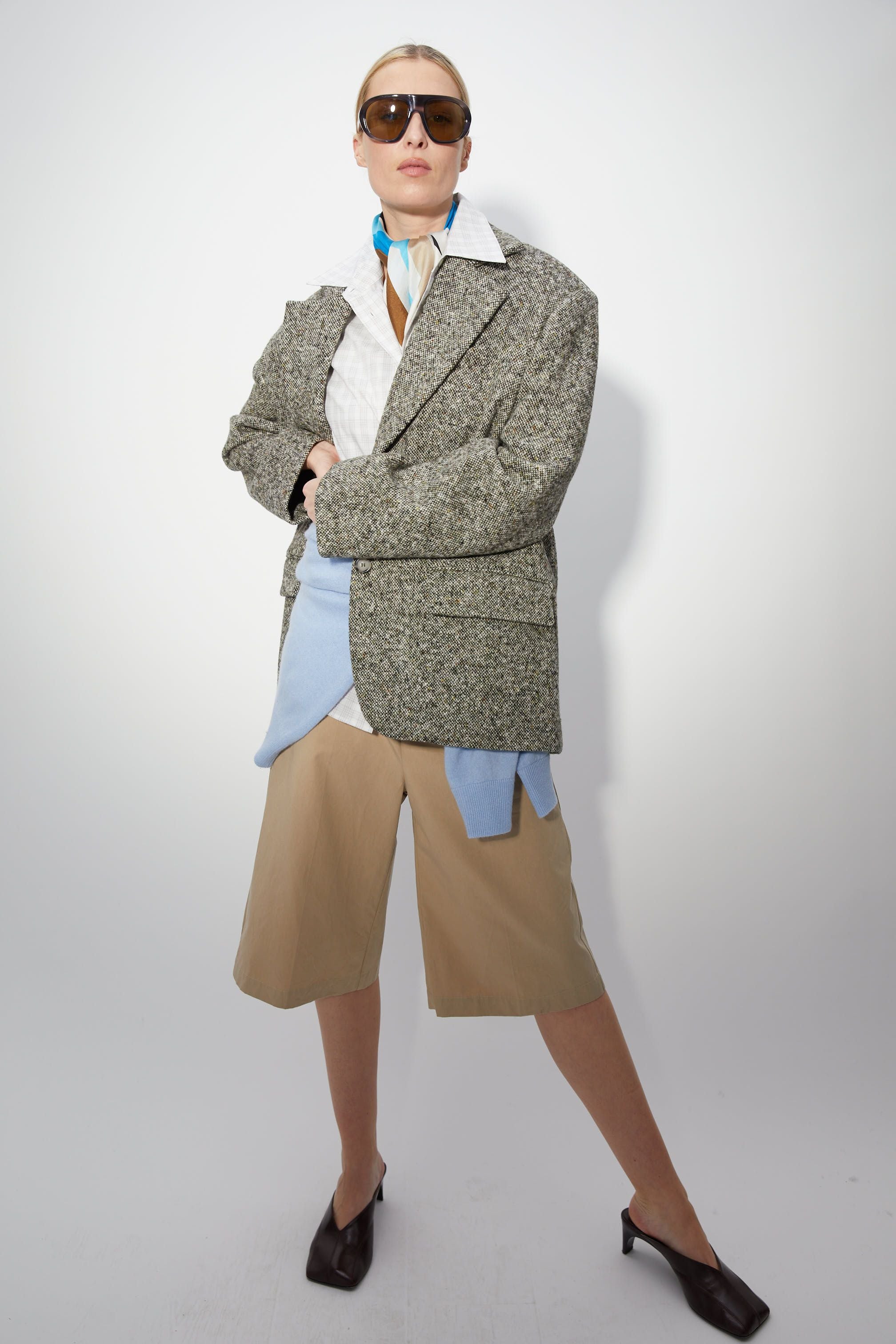 Vintage silk scarf in Brown and blue