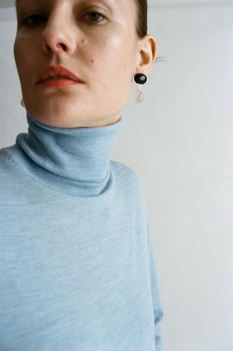 Lilja Turtleneck - Soft Merino - Blue