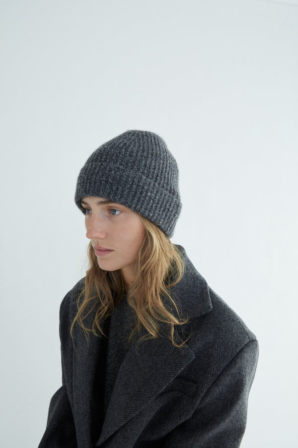 Augusta Beanie (2 color twist) - 100% Cashmere - Geo