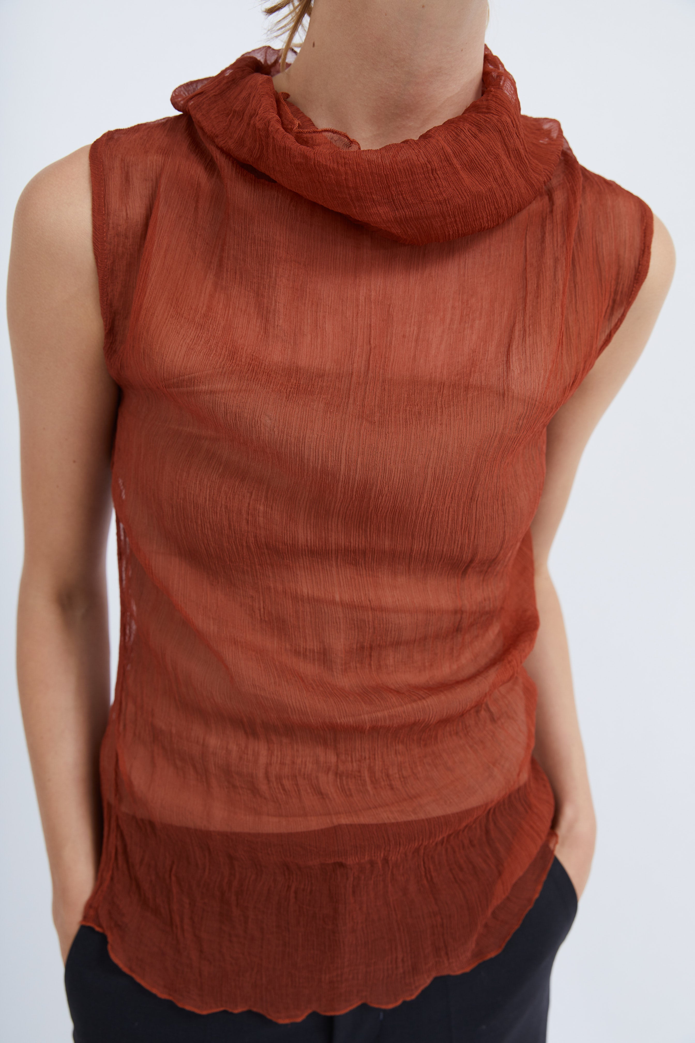 Lotus top in Rust red crinkle silk