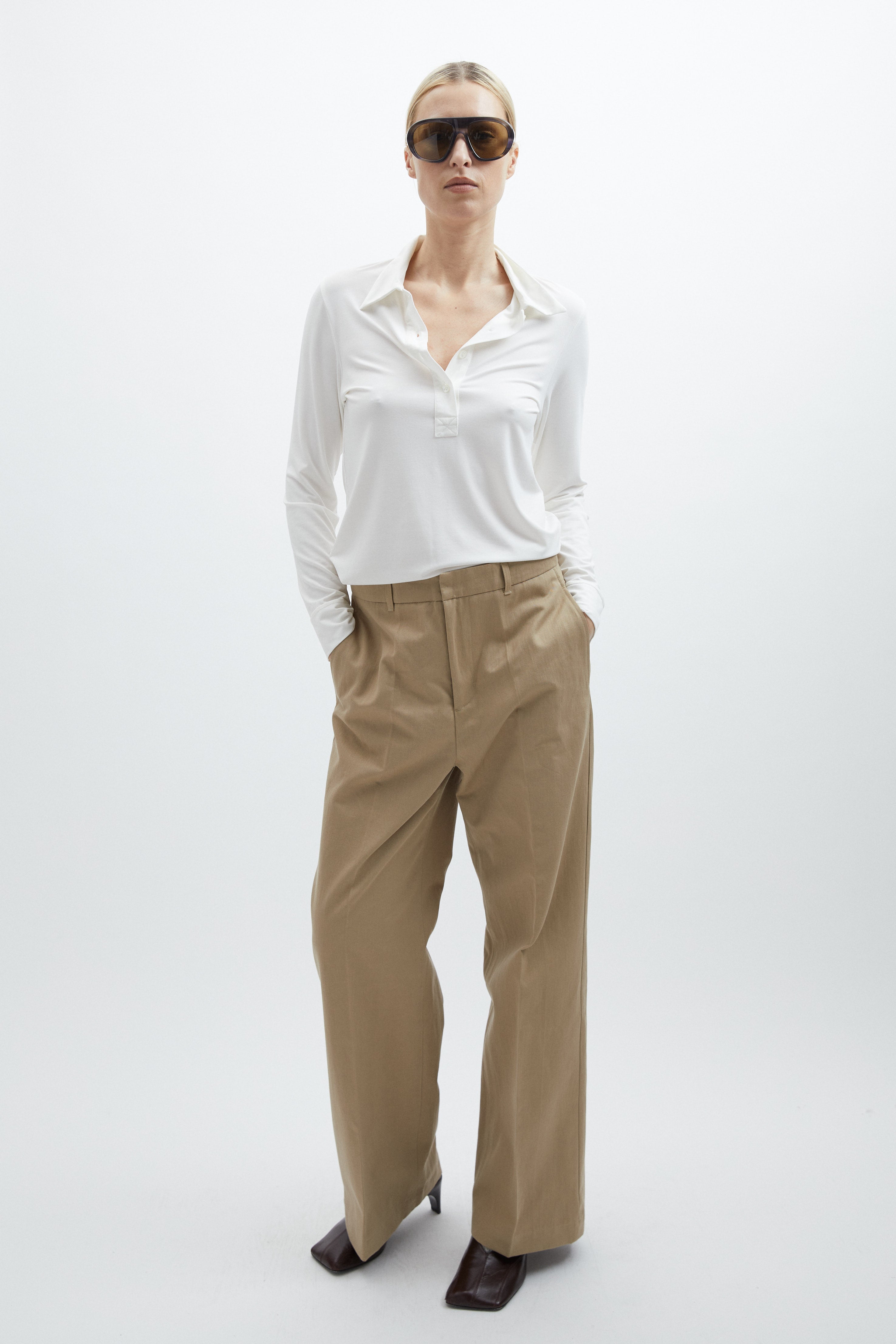 Sia pants in Camel twill