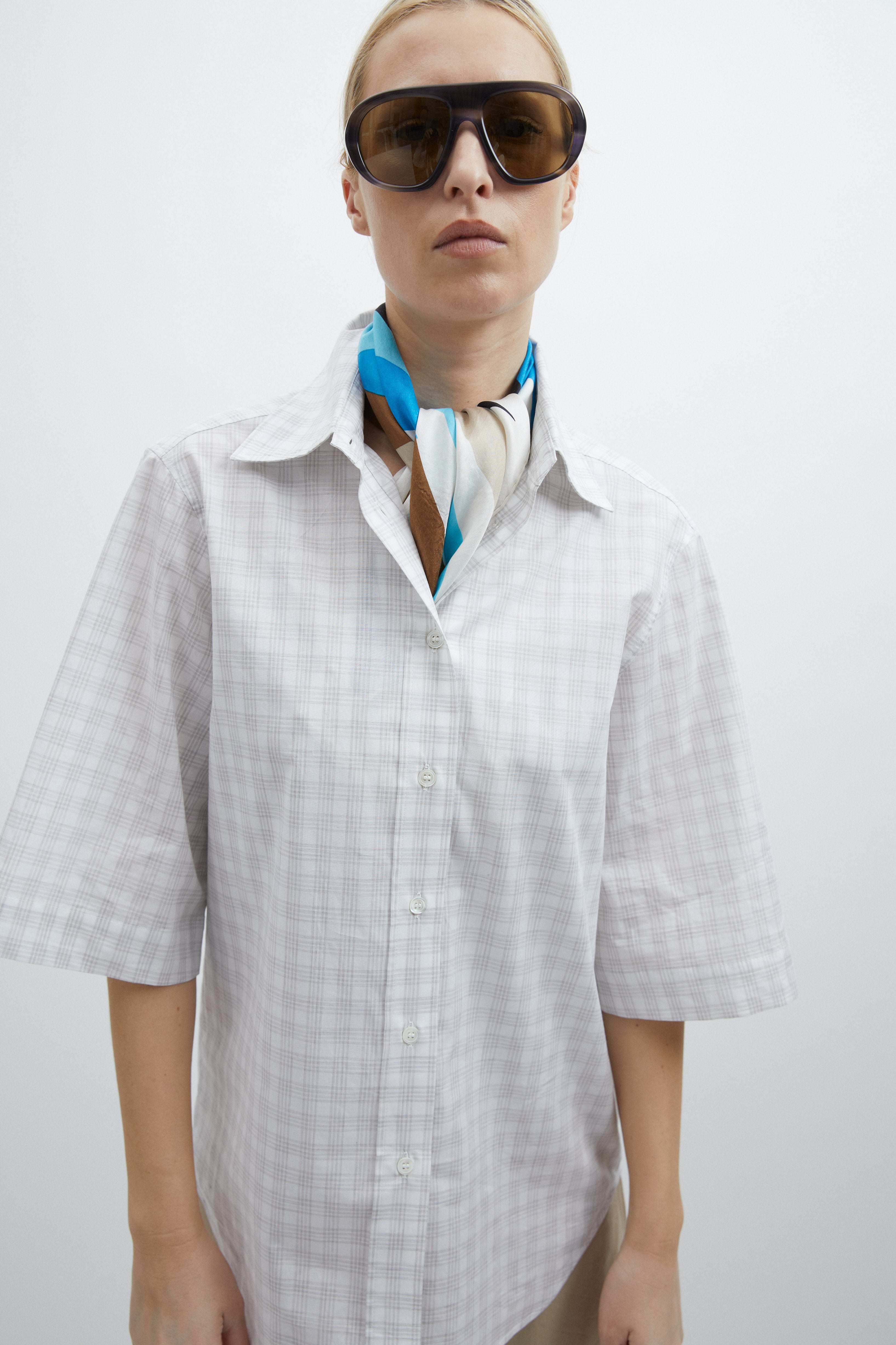 Vintage silk scarf in Brown and blue