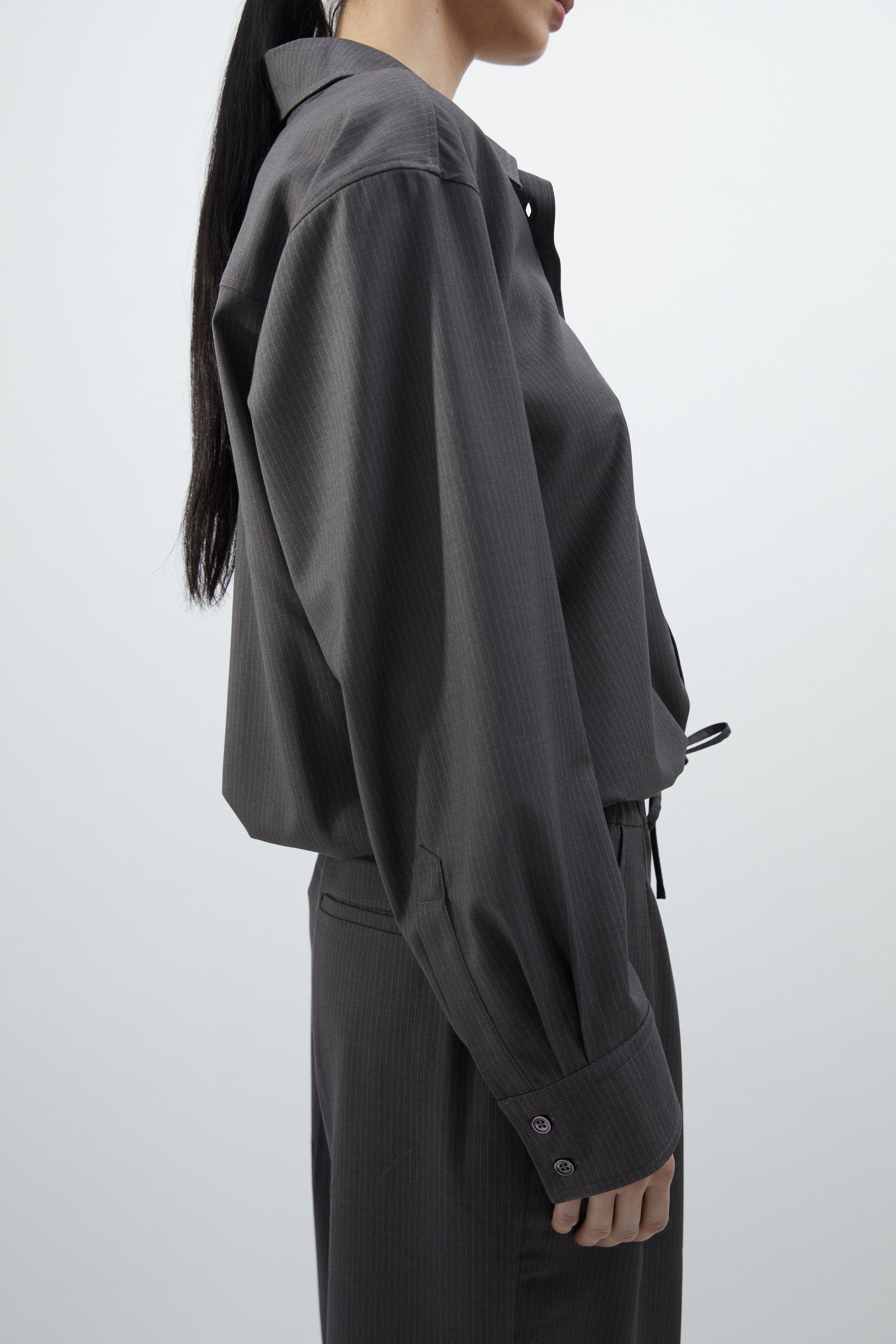 Uma shirt in Grey pin stripe