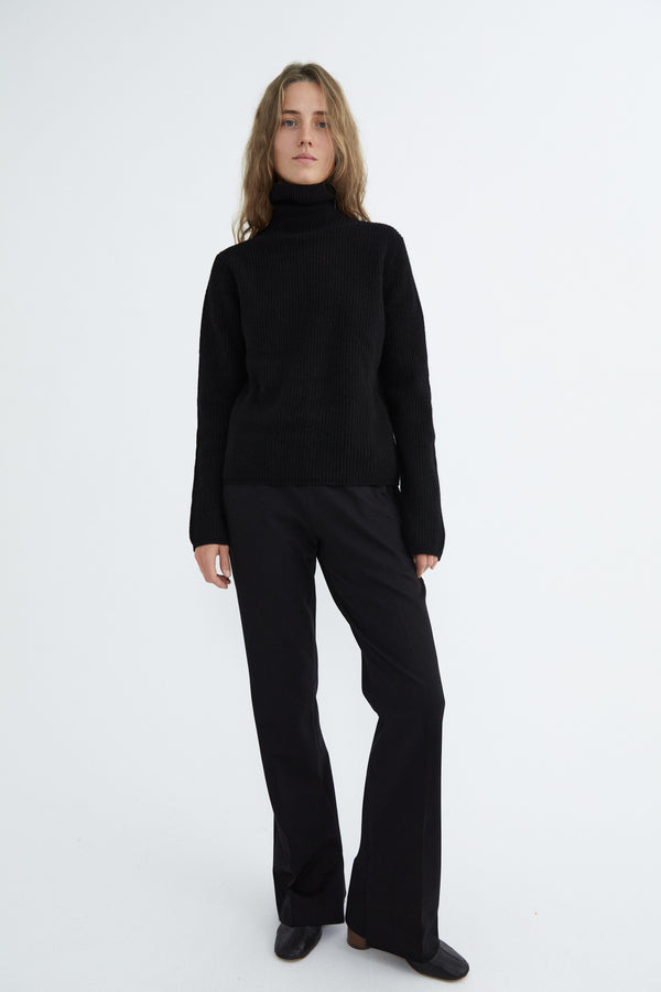 Edna Turtleneck - 100% Wool - Black