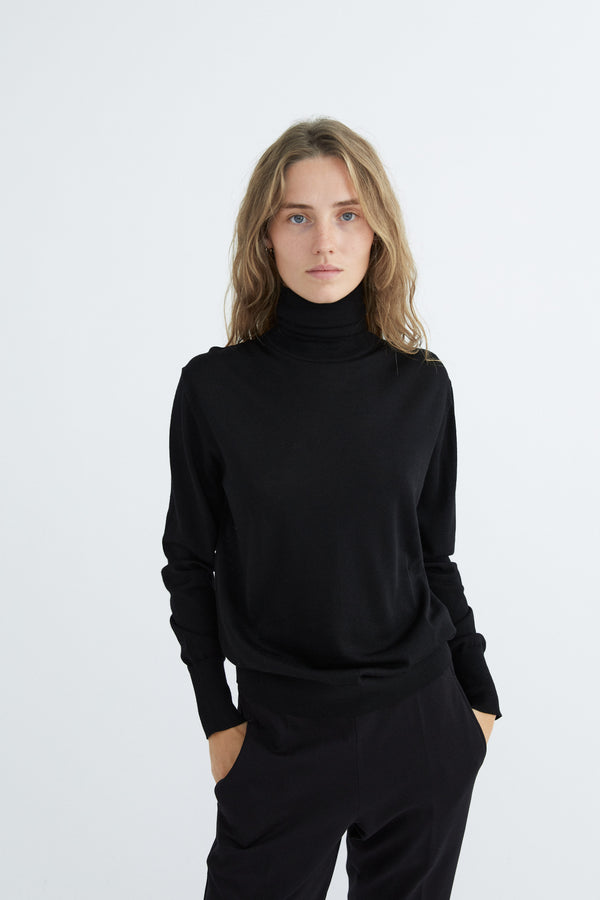 Lilja Turtleneck - Soft Merino - Black