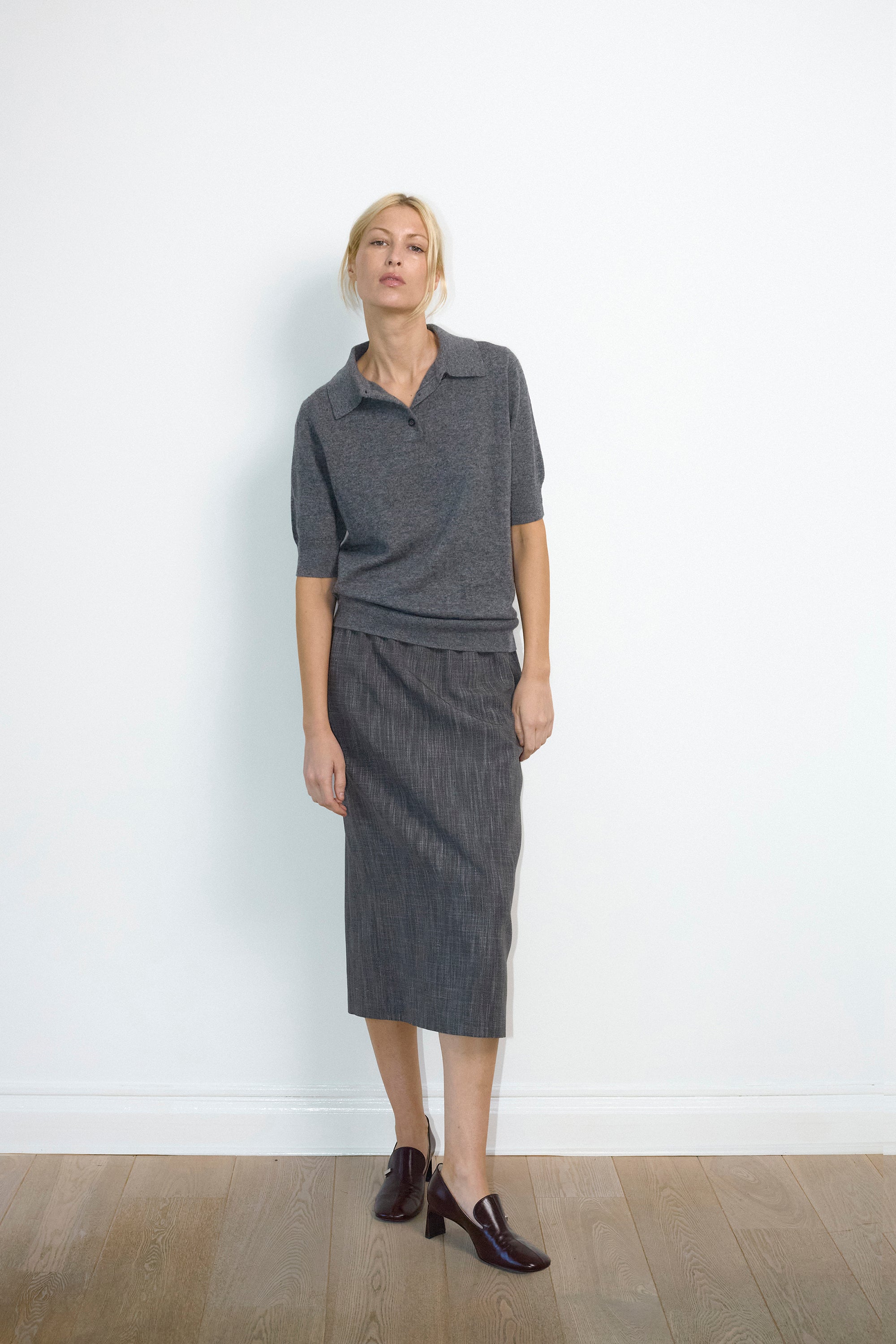 Billie knit in Charcoal grey