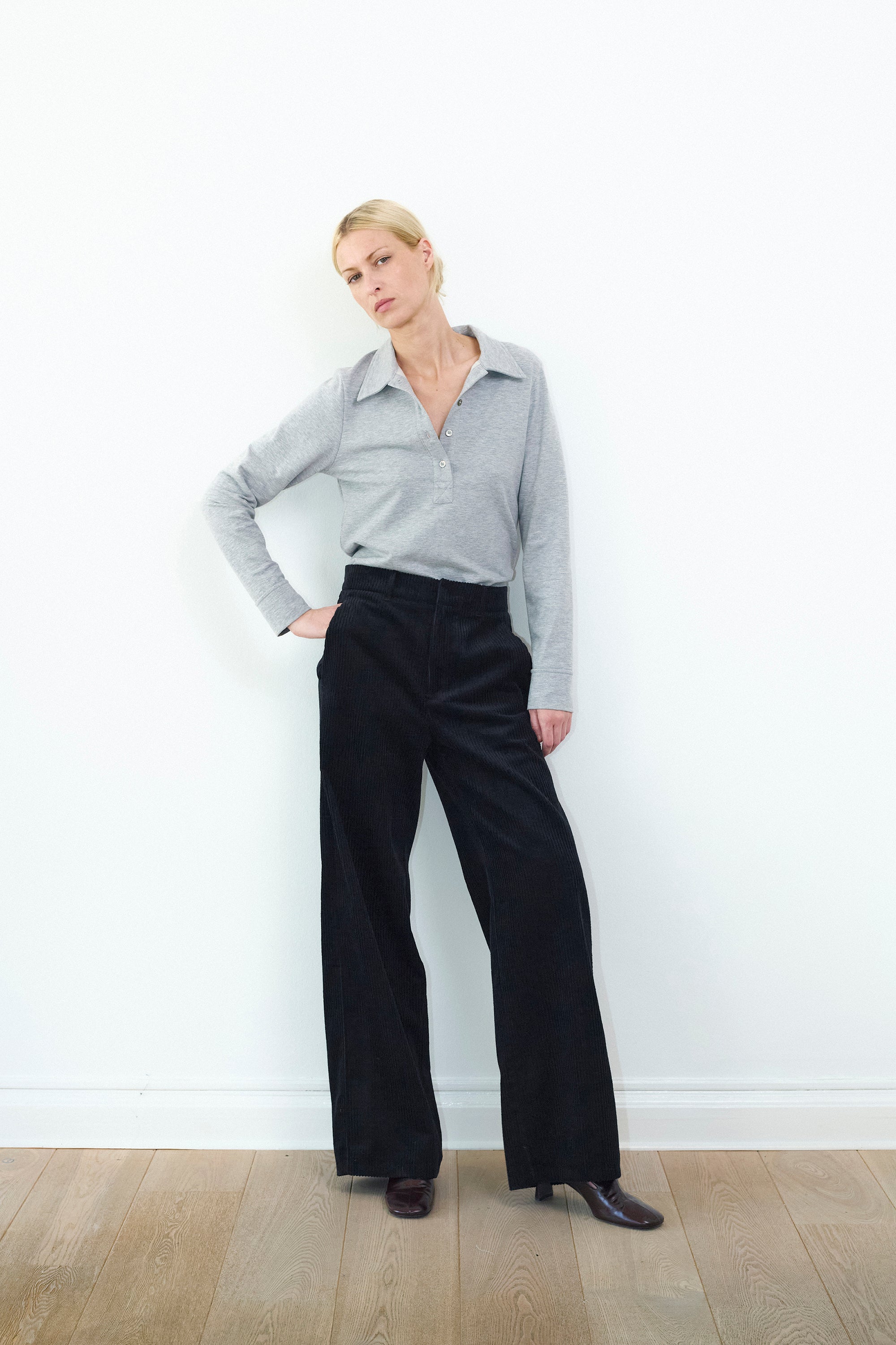 Selma pants in Black corduroy