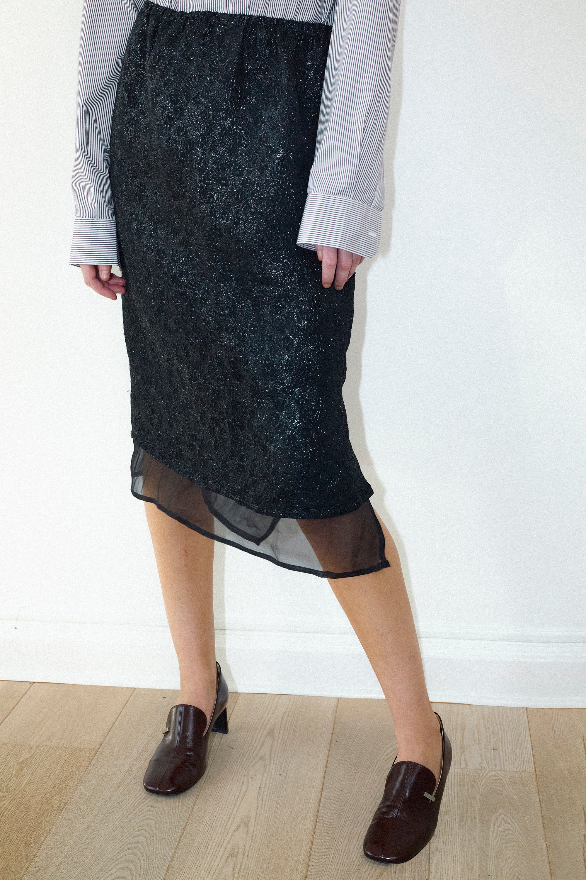 Vintage skirt in Black brocade