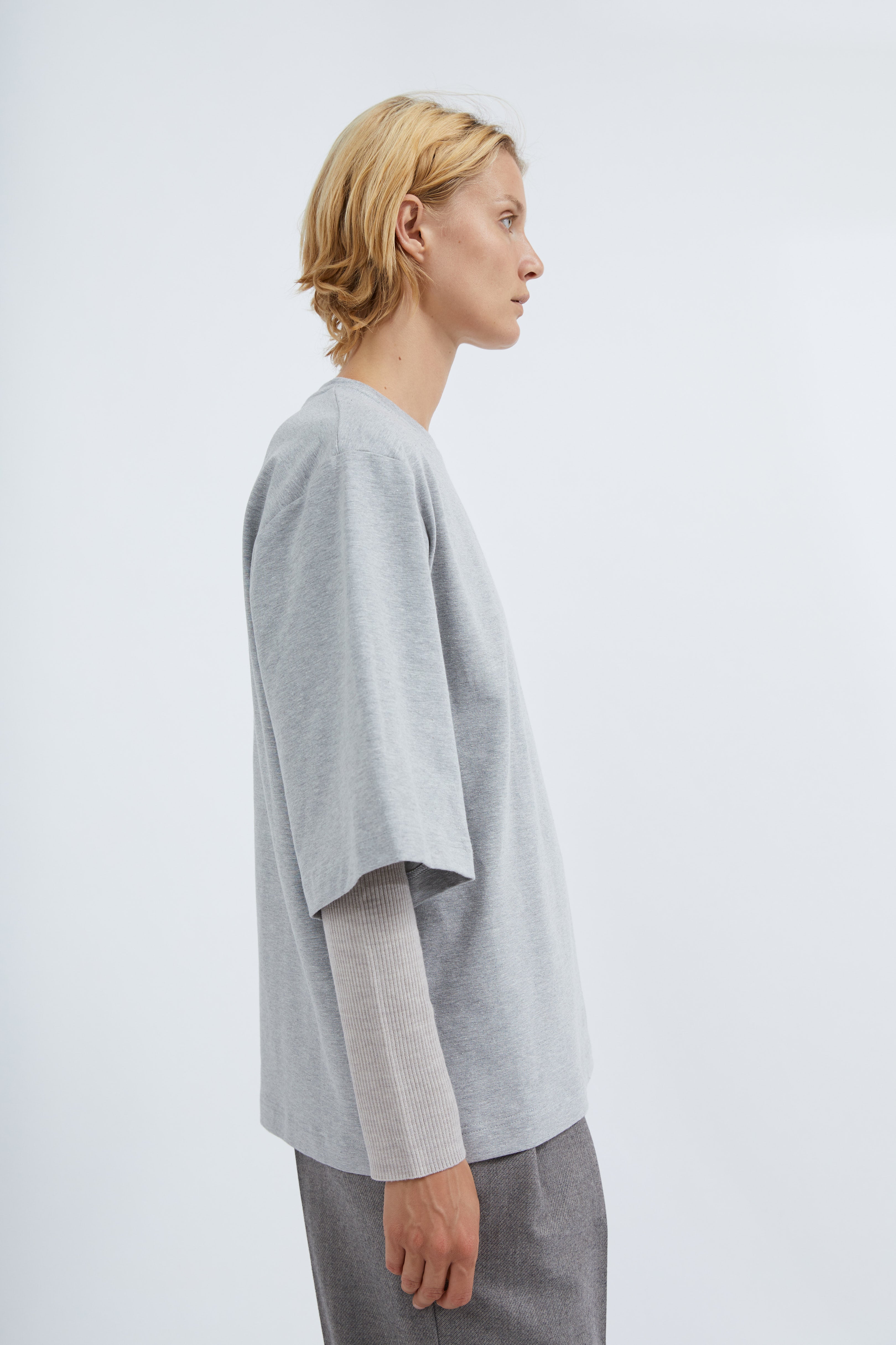 Alba t-shirt in Grey