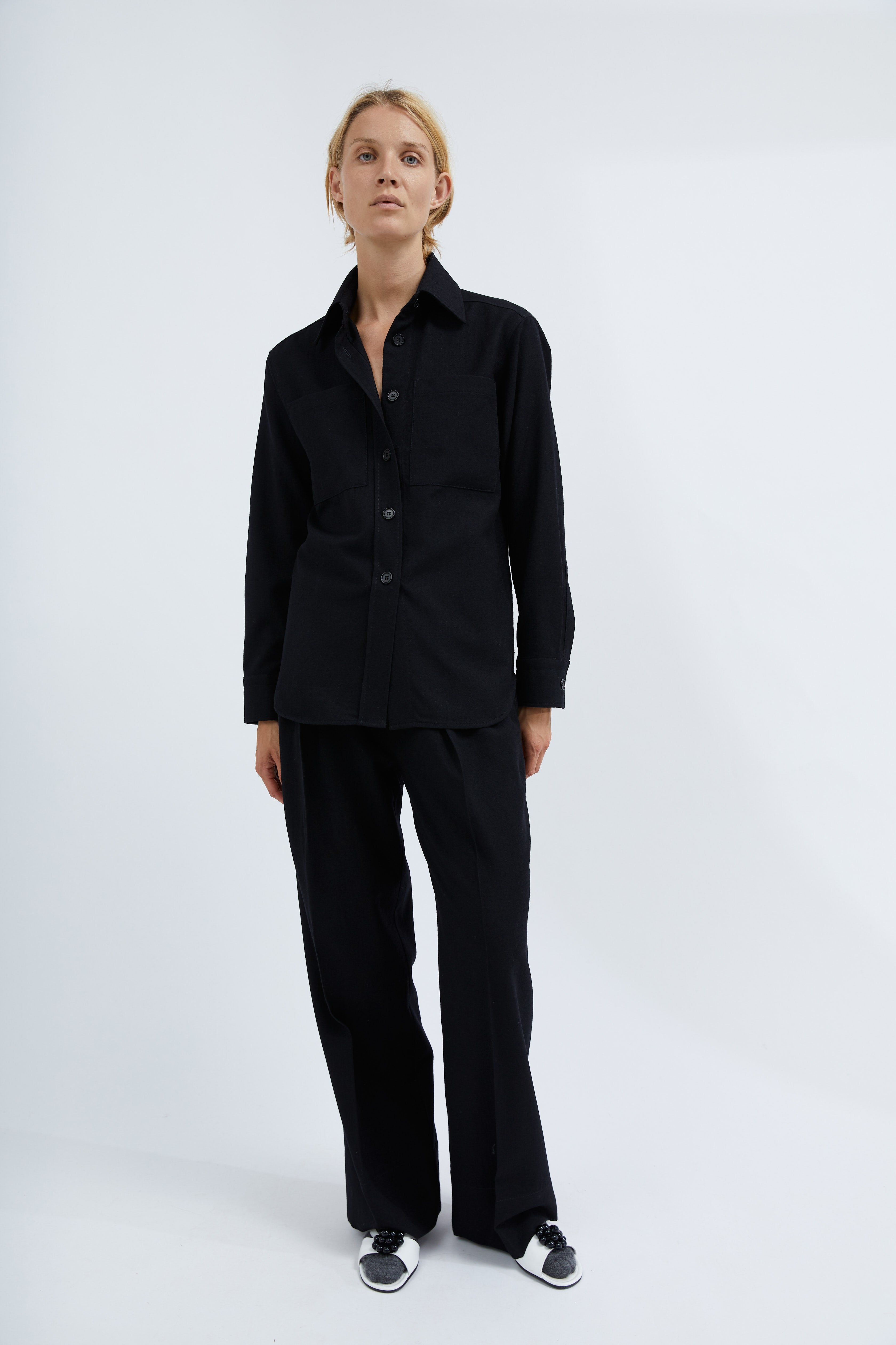 Mio shirt in Black light wool