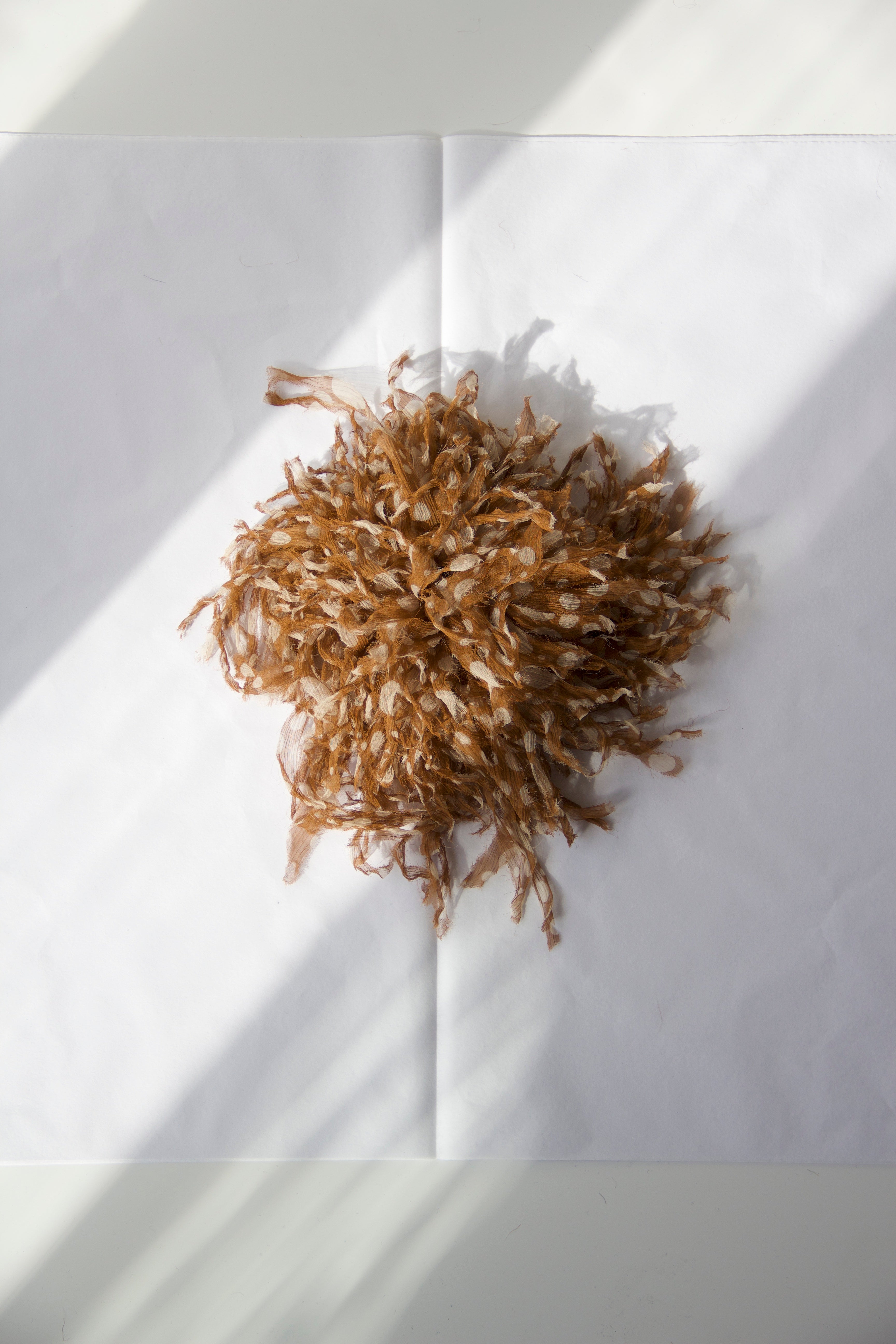 Sea anemone brooch in Brown dot silk