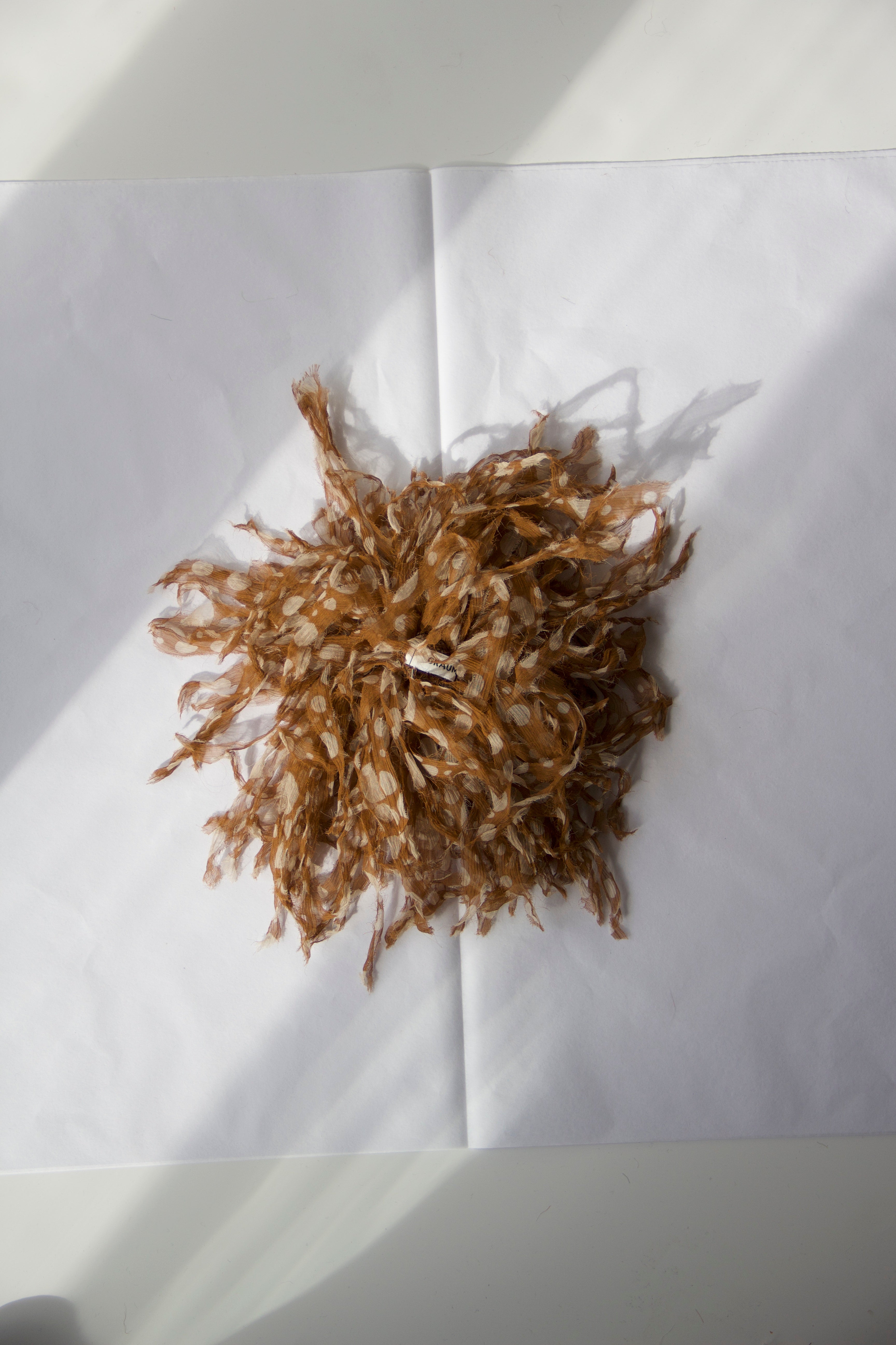 Sea anemone brooch in Brown dot silk
