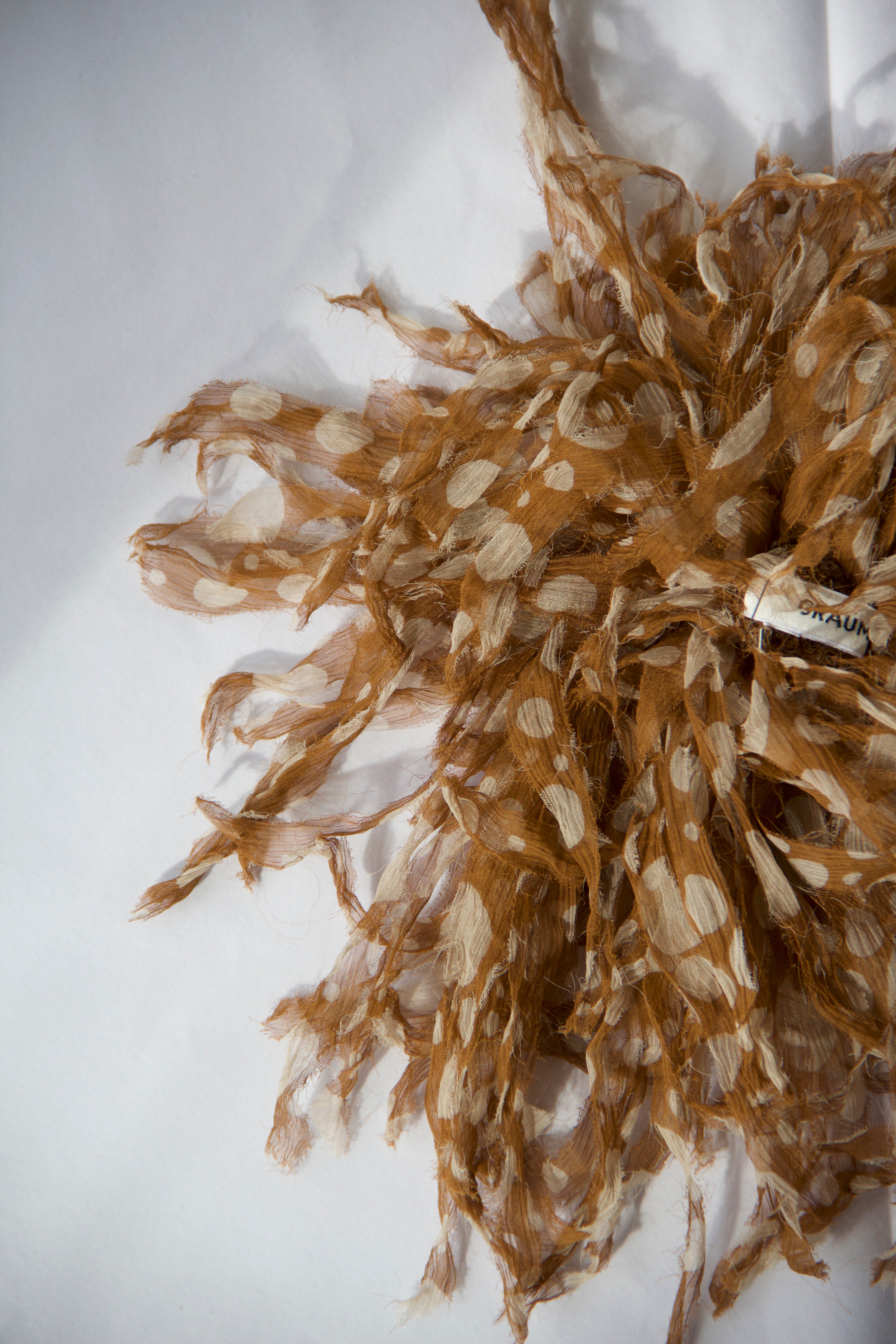 Sea anemone brooch in Brown dot silk
