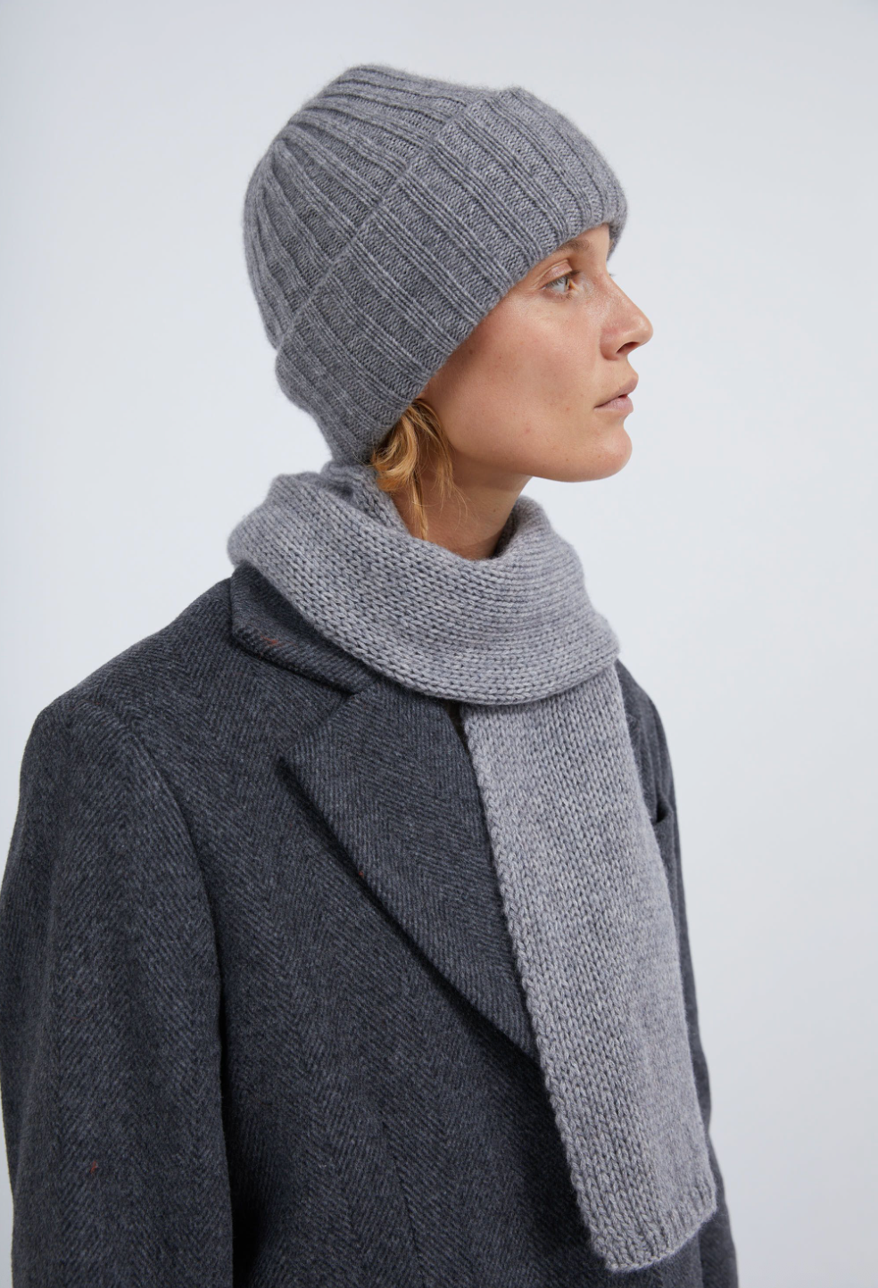 Nessa hat in Uniform grey