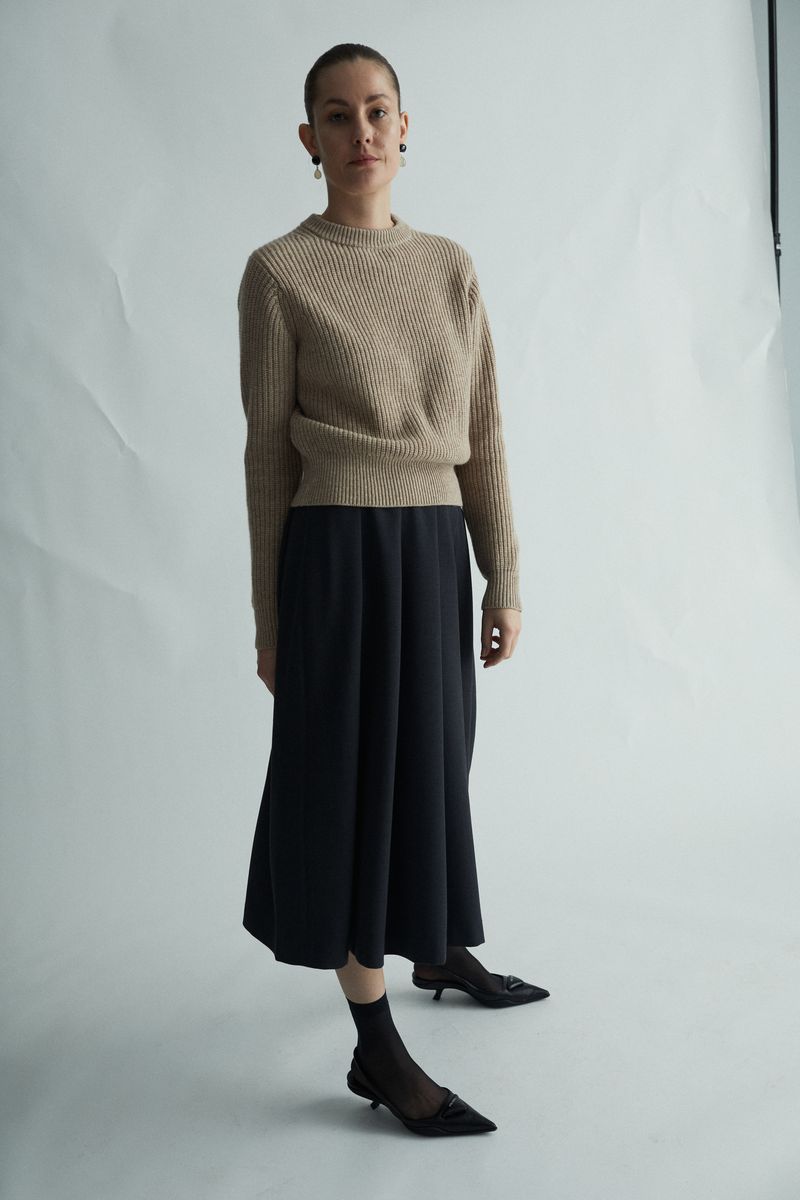 Antonia Knit - 100% Wool - Camel